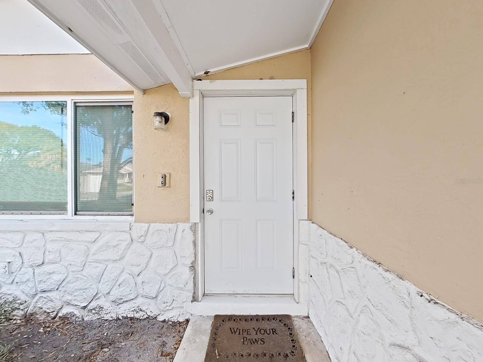 1750 MONTANA AVE NE, St Petersburg, FL 33703