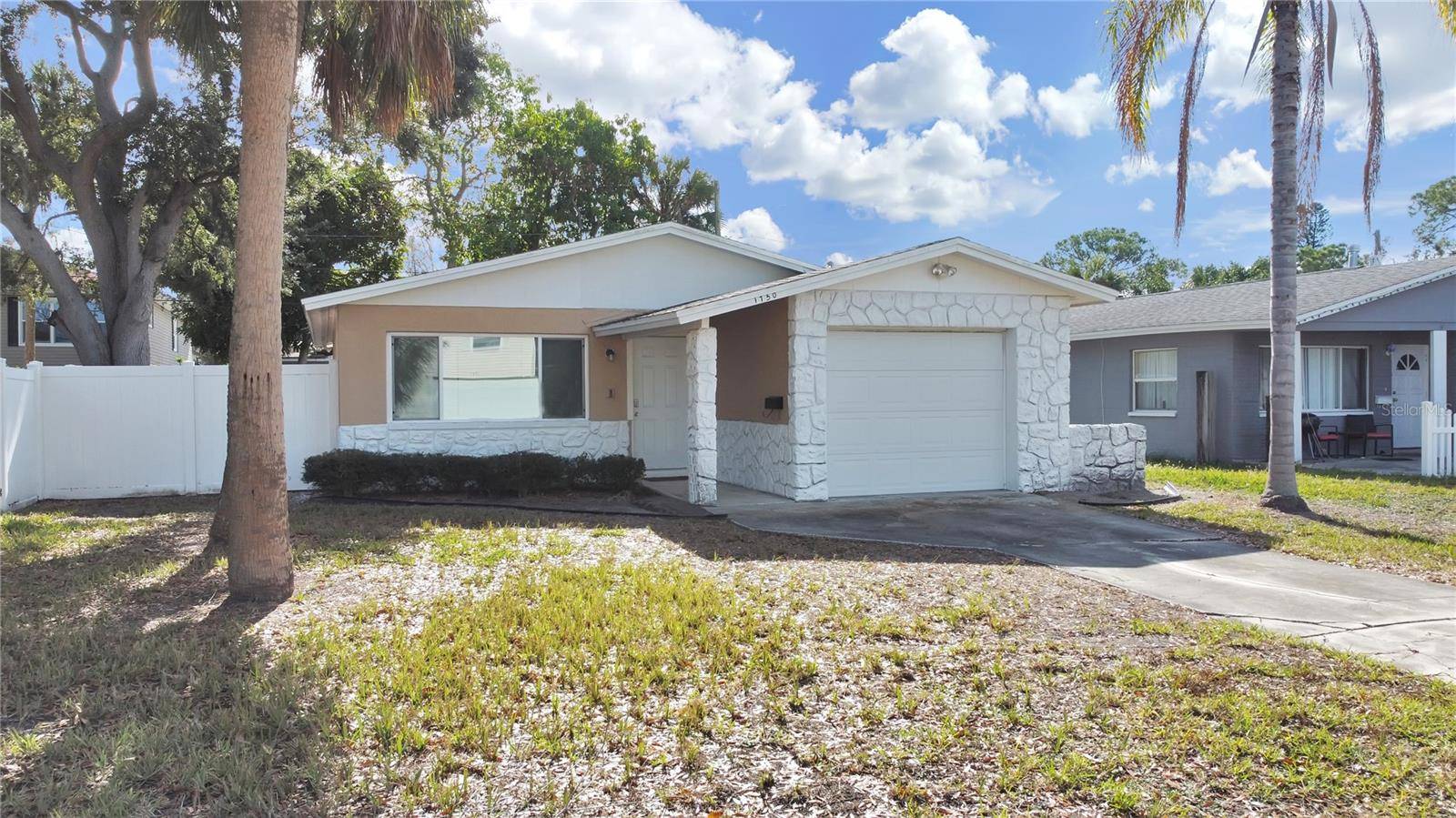 1750 MONTANA AVE NE, St Petersburg, FL 33703
