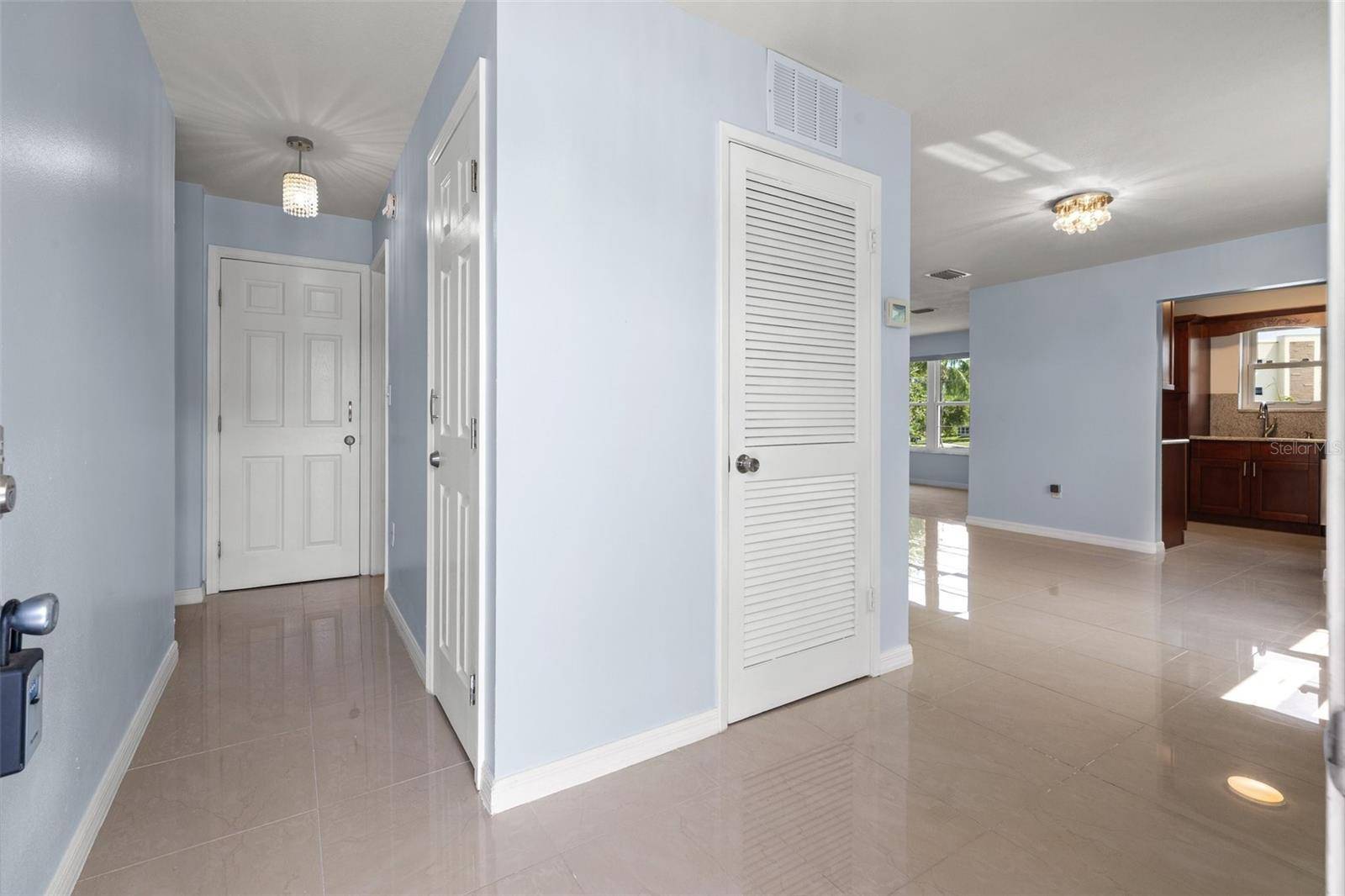 5660 80TH ST N #A208, St Petersburg, FL 33709