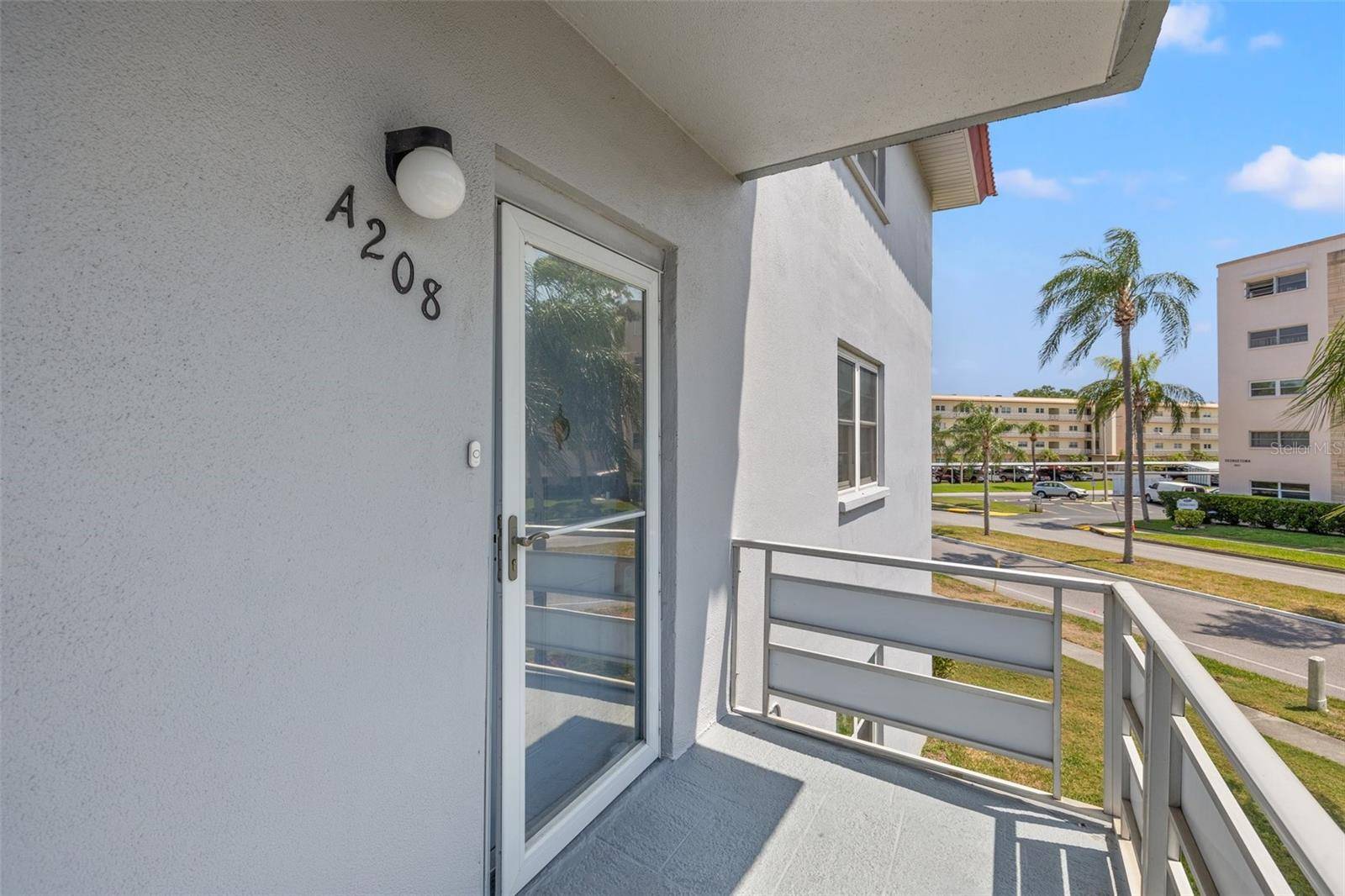 5660 80TH ST N #A208, St Petersburg, FL 33709