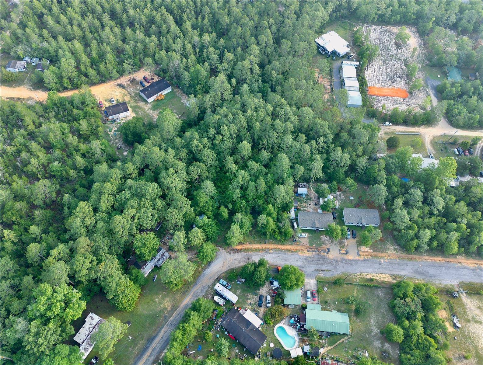 PINETREE LN, Defuniak Springs, FL 32433