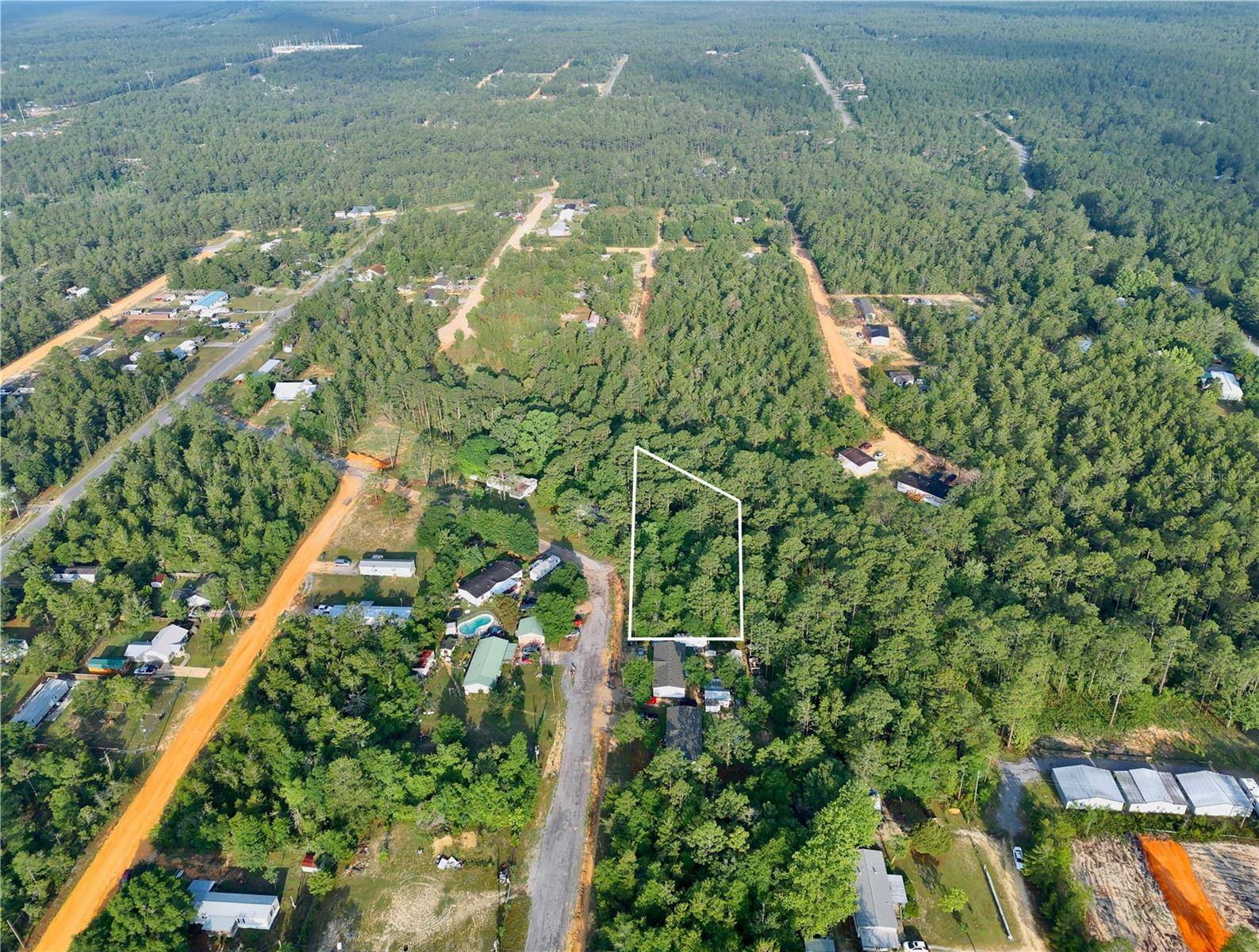 PINETREE LN, Defuniak Springs, FL 32433