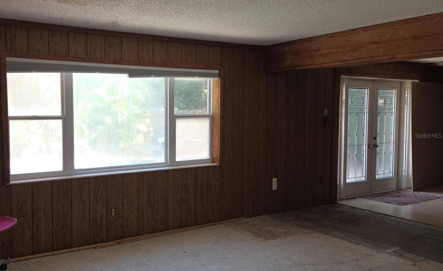 8665 MOCKINGBIRD LN, Seminole, FL 33777