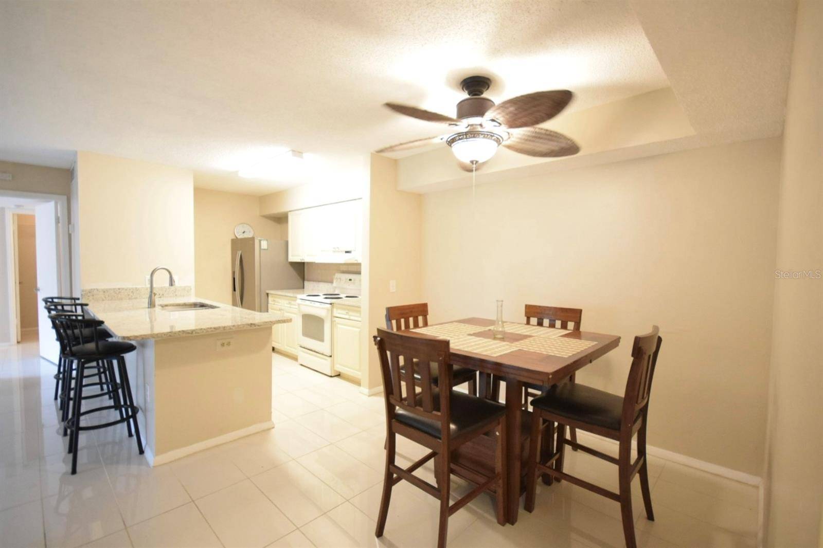 9481 HIGHLAND OAK DR #1402, Tampa, FL 33647