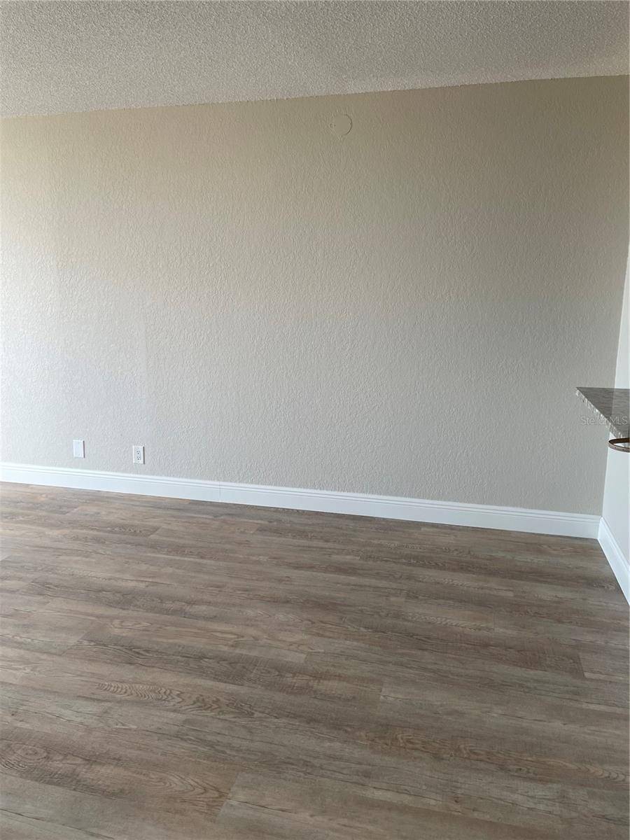 6177 SUN BLVD #405, St Petersburg, FL 33715