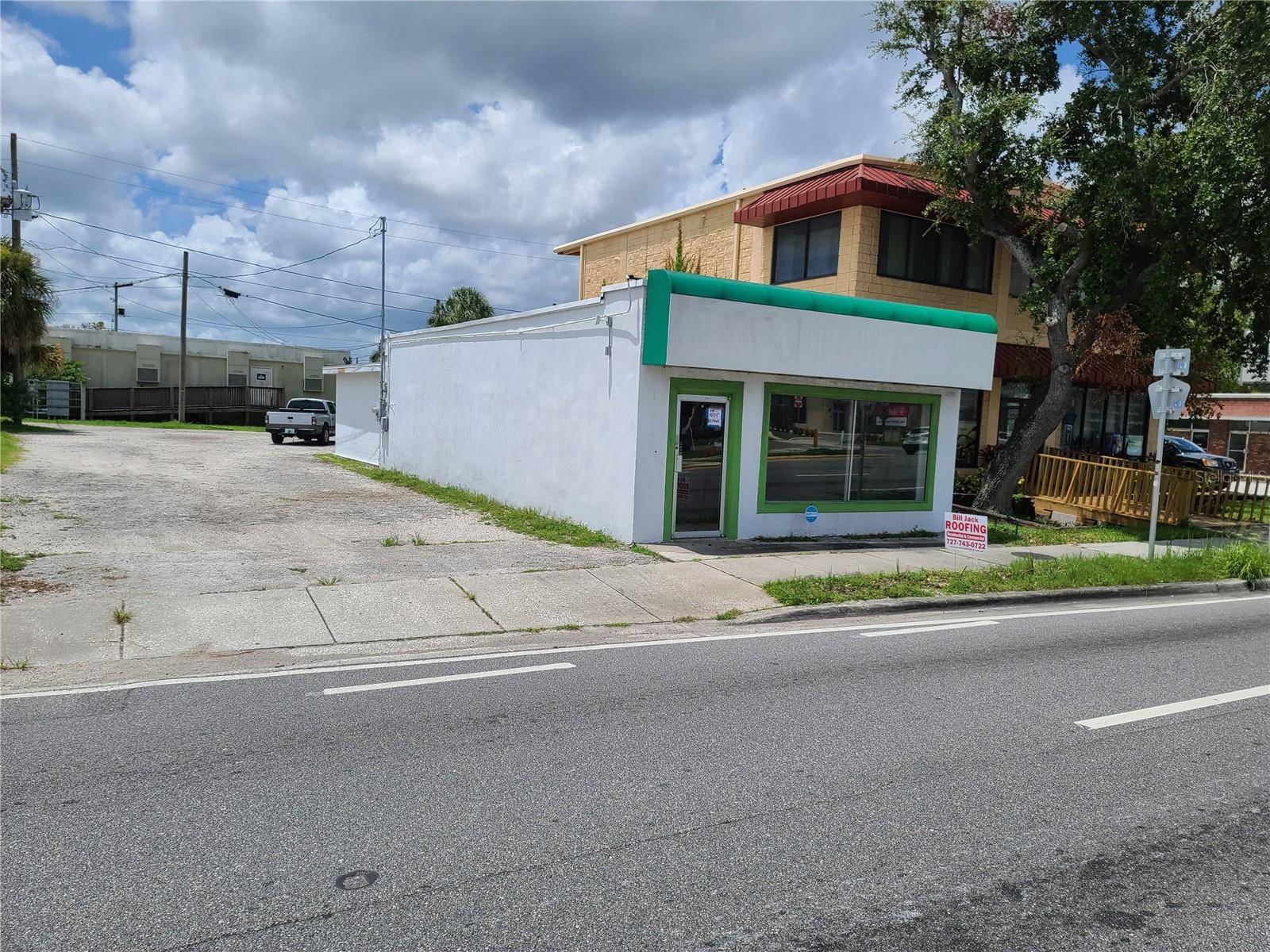 4980 PARK BLVD N, Pinellas Park, FL 33781