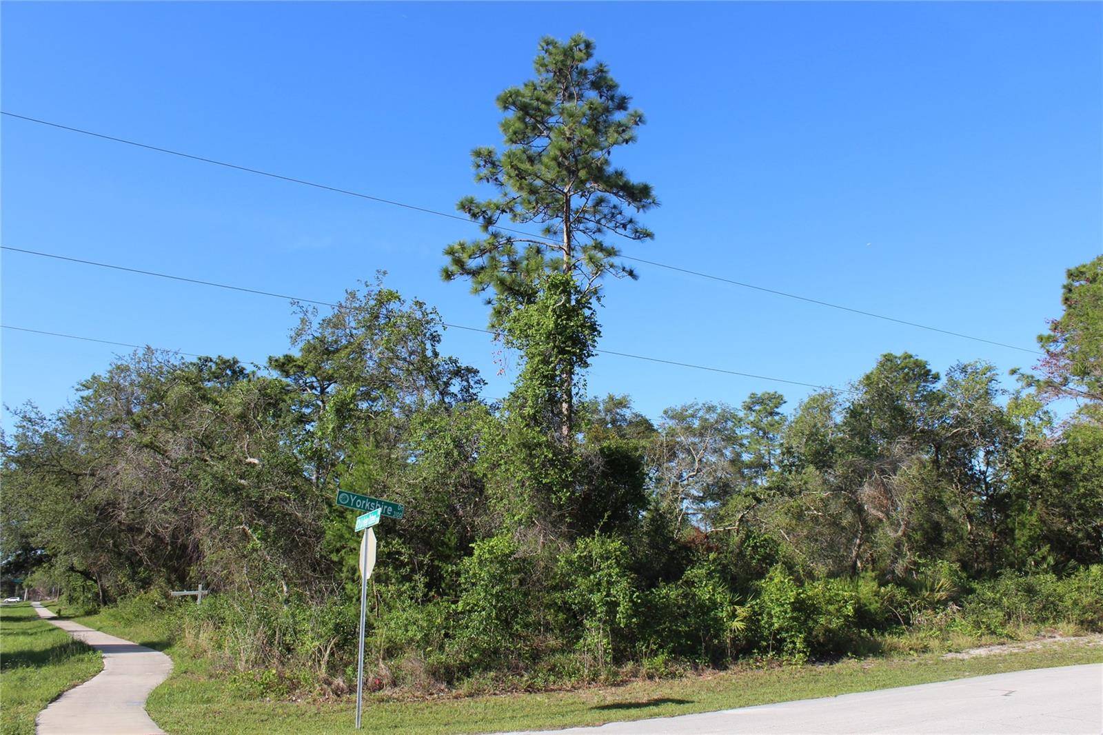 3145 YORKSHIRE DR, Deltona, FL 32738