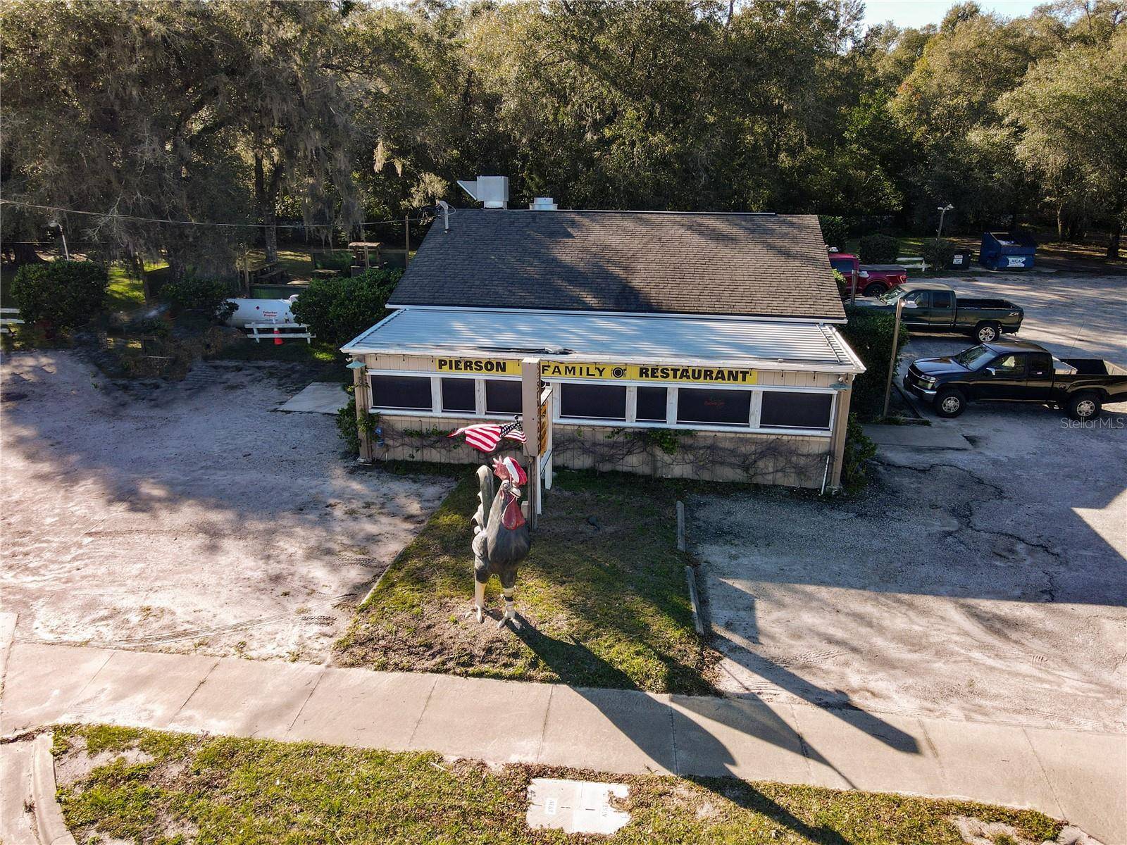 302 S CENTER ST, Pierson, FL 32180