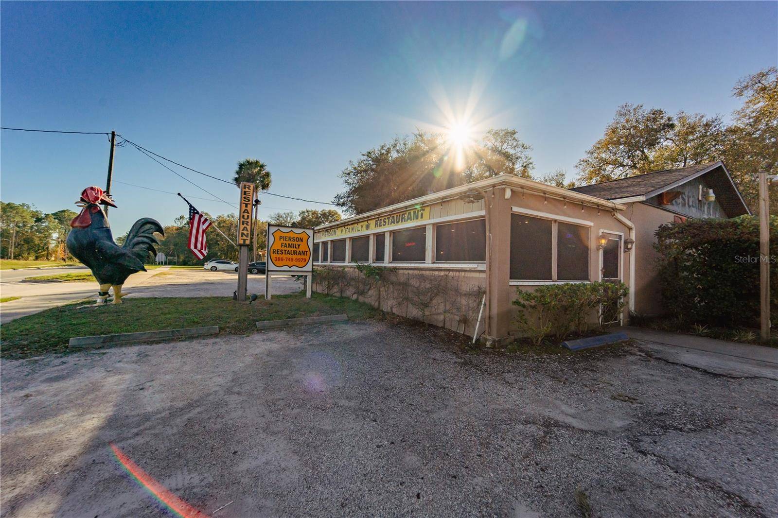 302 S CENTER ST, Pierson, FL 32180