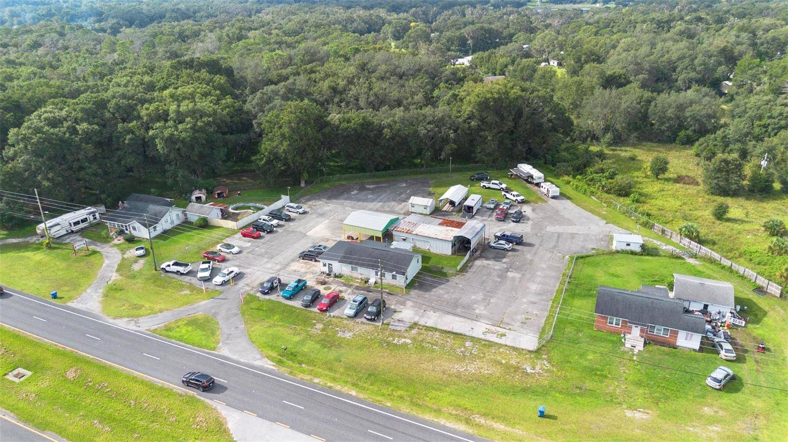 2480 N WOODLAND BLVD, Deland, FL 32720