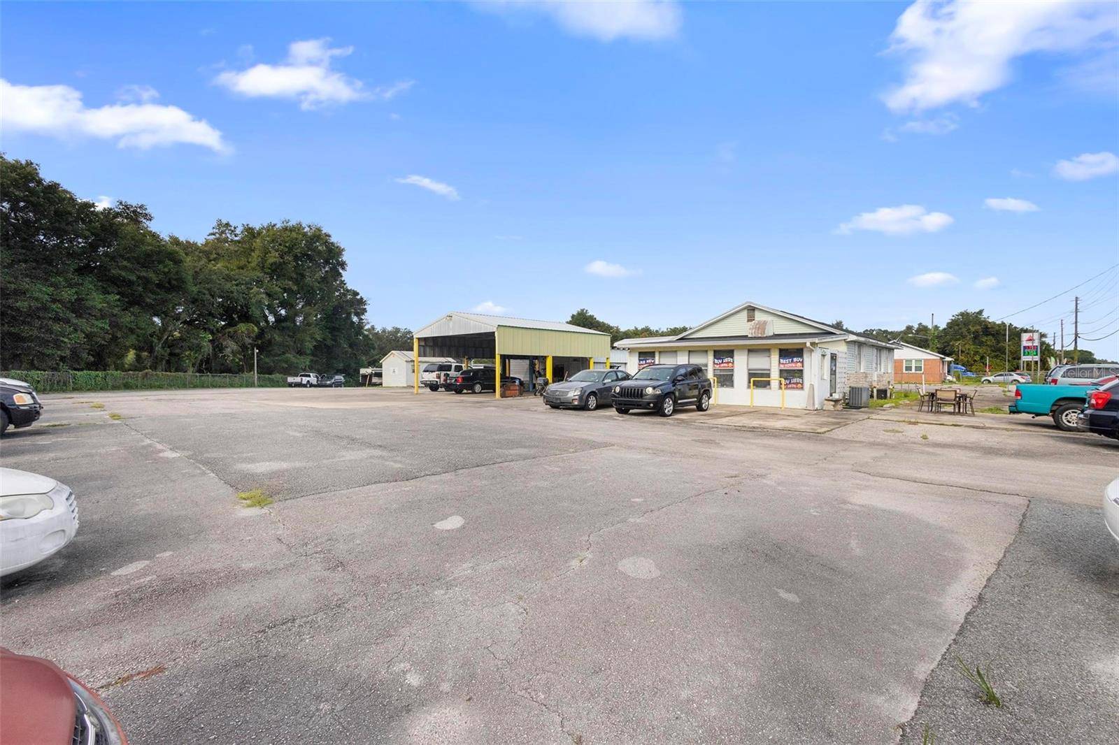2480 N WOODLAND BLVD, Deland, FL 32720