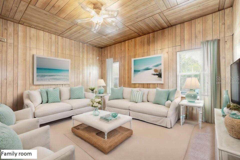 724 N OLEANDER AVE, Daytona Beach, FL 32118
