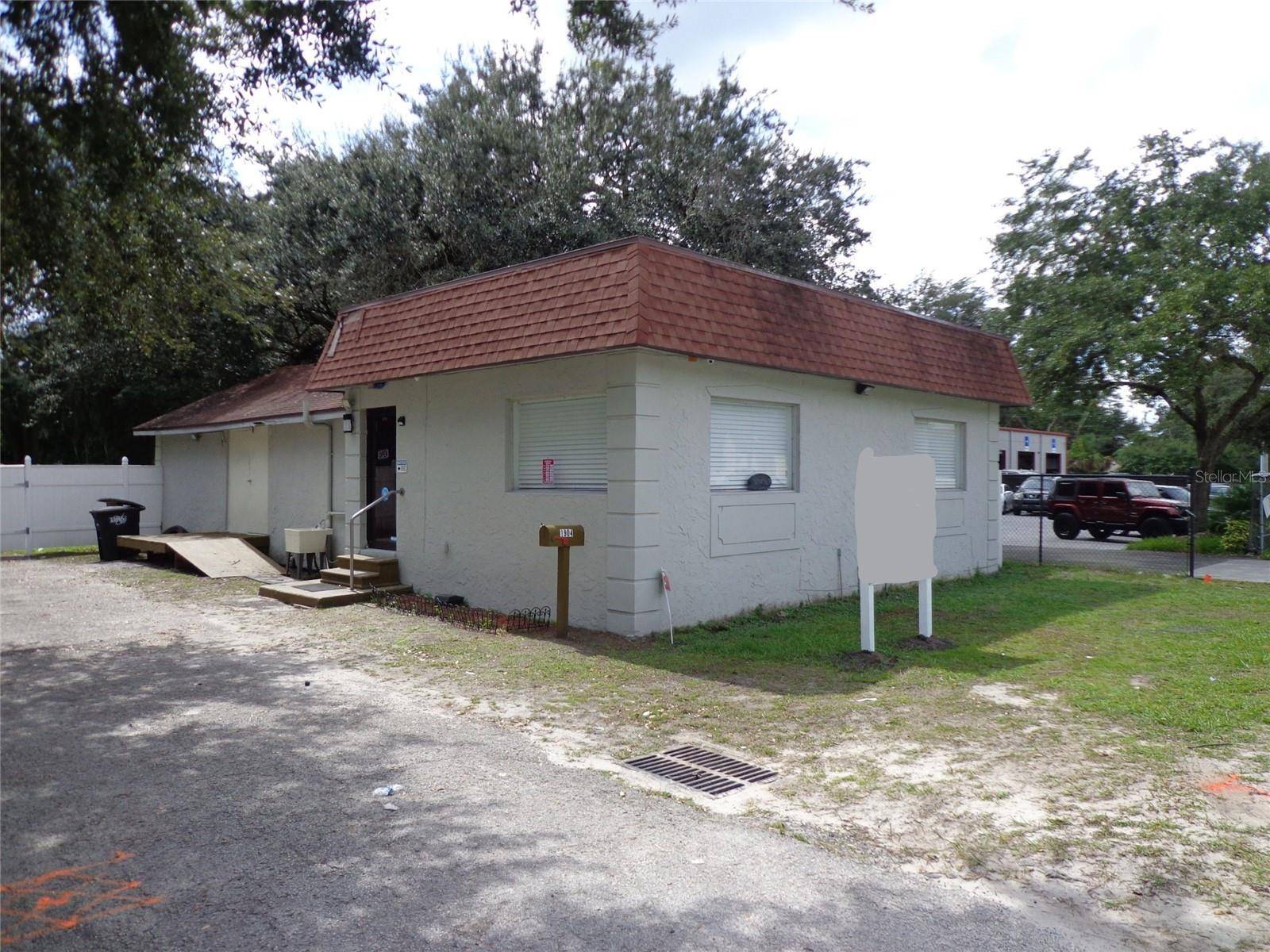 1904 W WATERS AVE, Tampa, FL 33603