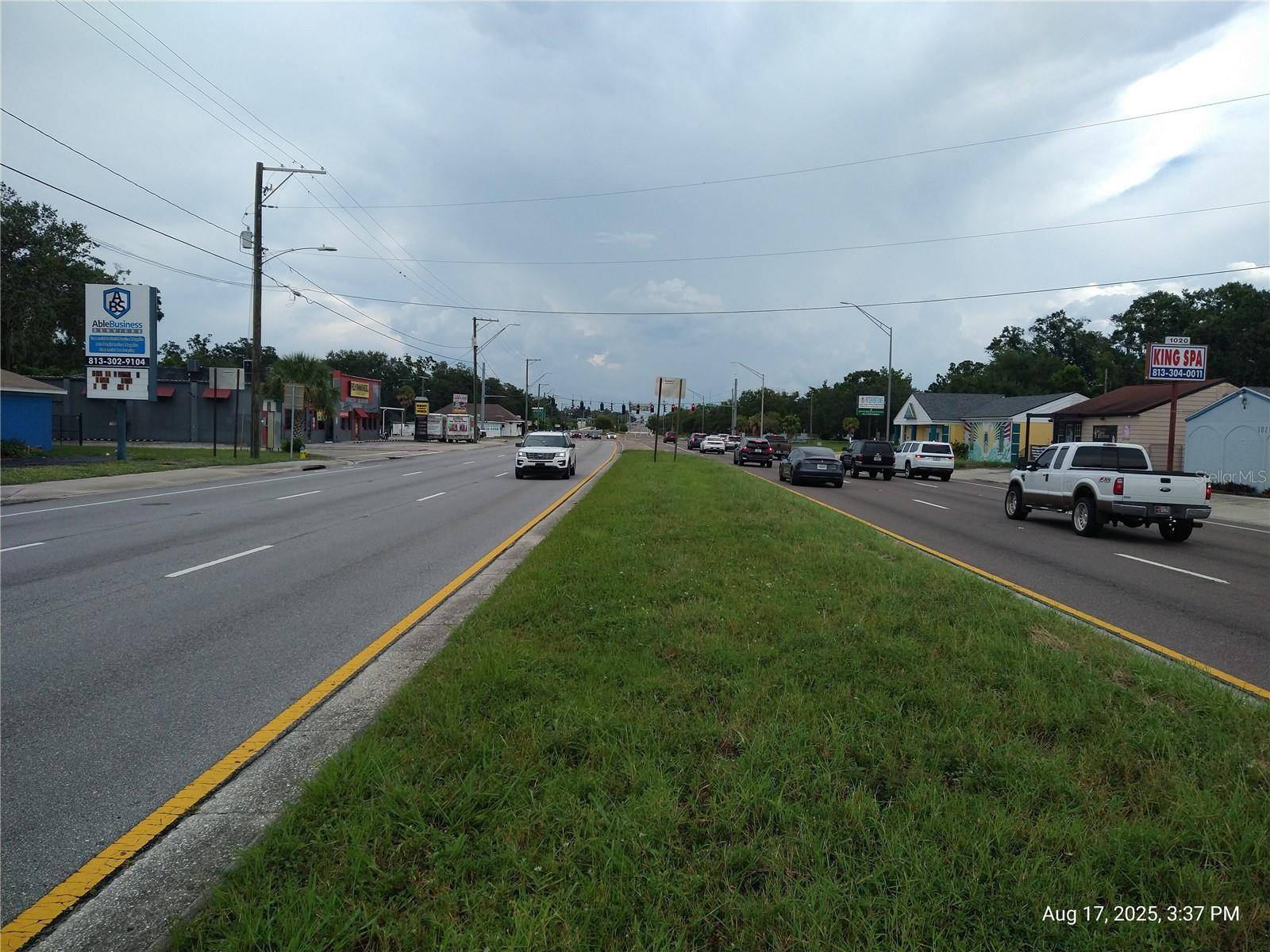 909 and 911 WEST HILLSBOROUGH AVE, Tampa, FL 33604