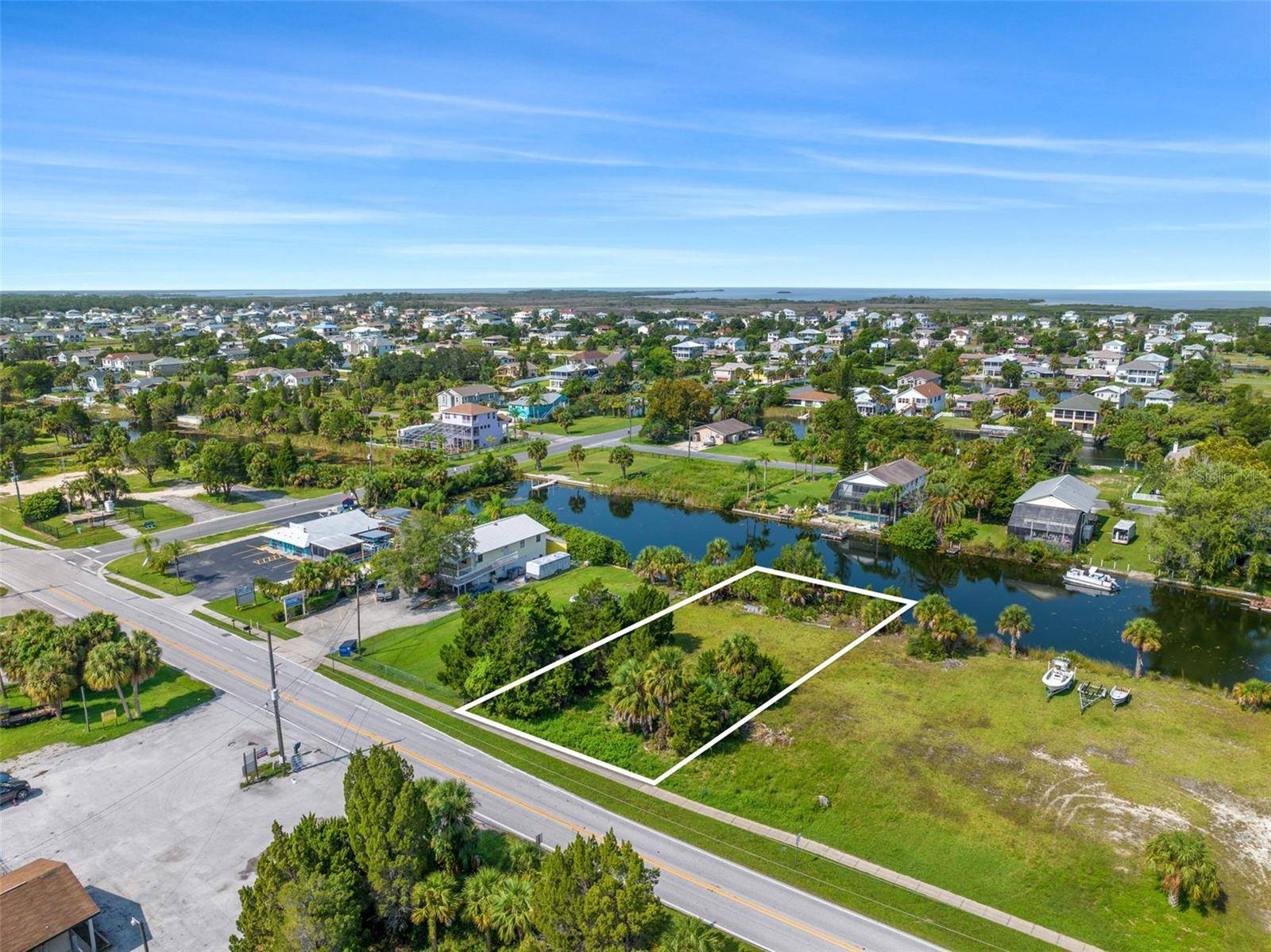 3329 SHOAL LINE BLVD, Hernando Beach, FL 34607
