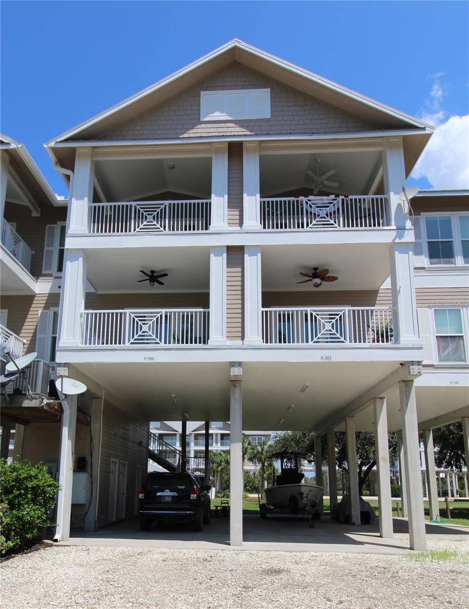 221 3RD AVE E #F-102, Horseshoe Beach, FL 32648