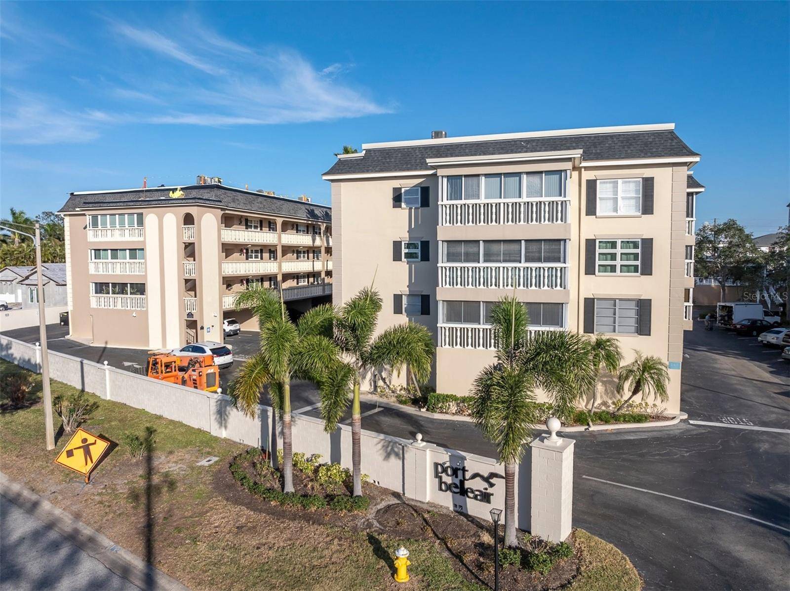 155 BLUFF VIEW DR #103, Belleair Bluffs, FL 33770