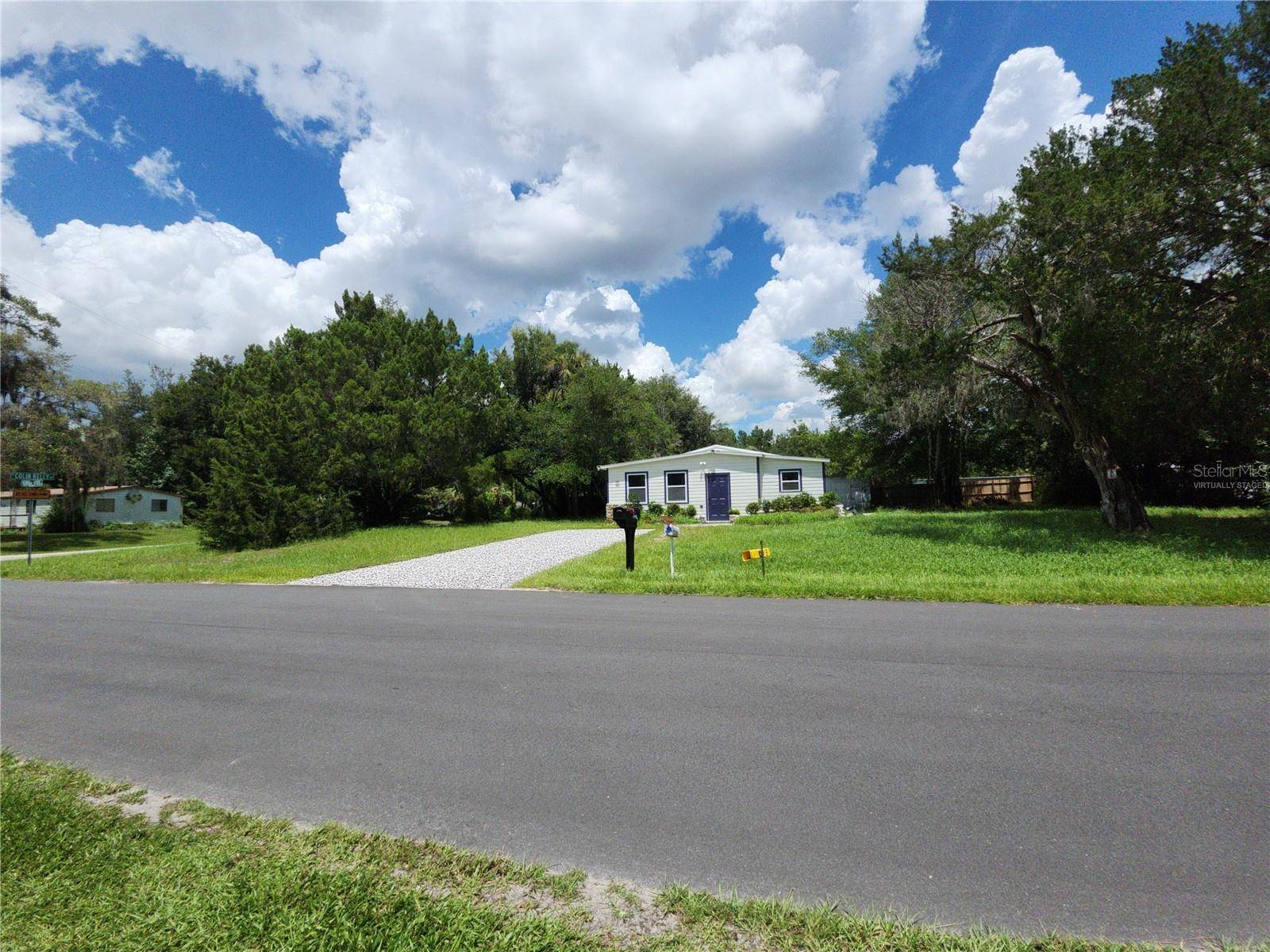 8569 W ADMIRAL BYRD LN, Crystal River, FL 34429