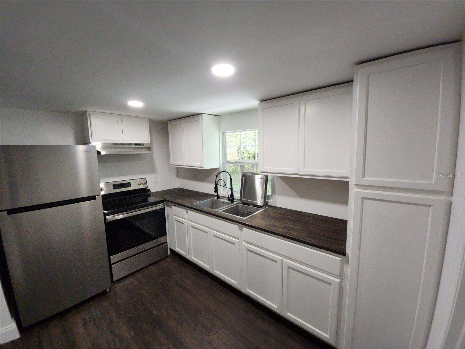 8569 W ADMIRAL BYRD LN, Crystal River, FL 34429
