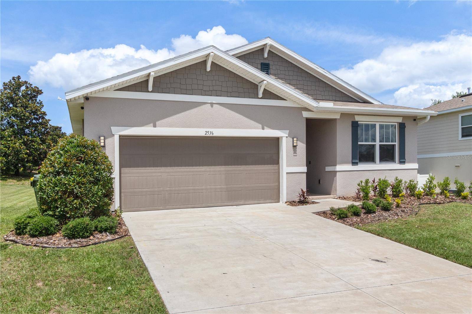 2536 AUTUMN STREAM DR, Leesburg, FL 34748