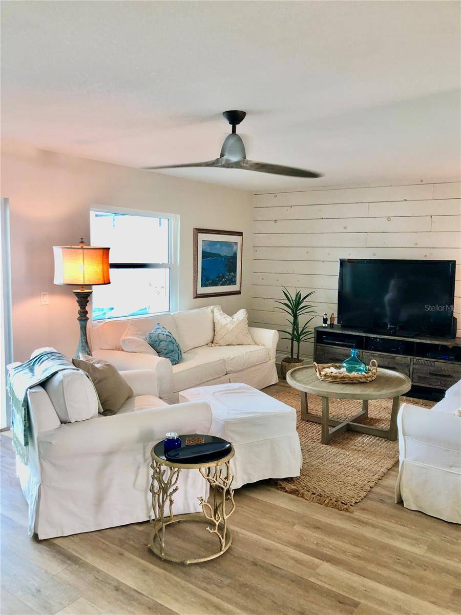 7 DUNOON PL #203, Dunedin, FL 34698