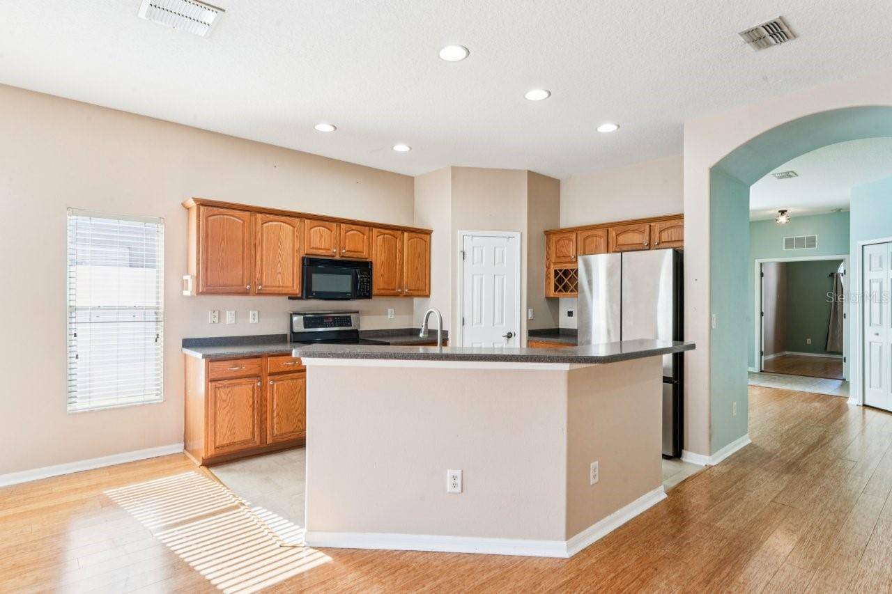 9314 CREEDMOOR LN, New Port Richey, FL 34654