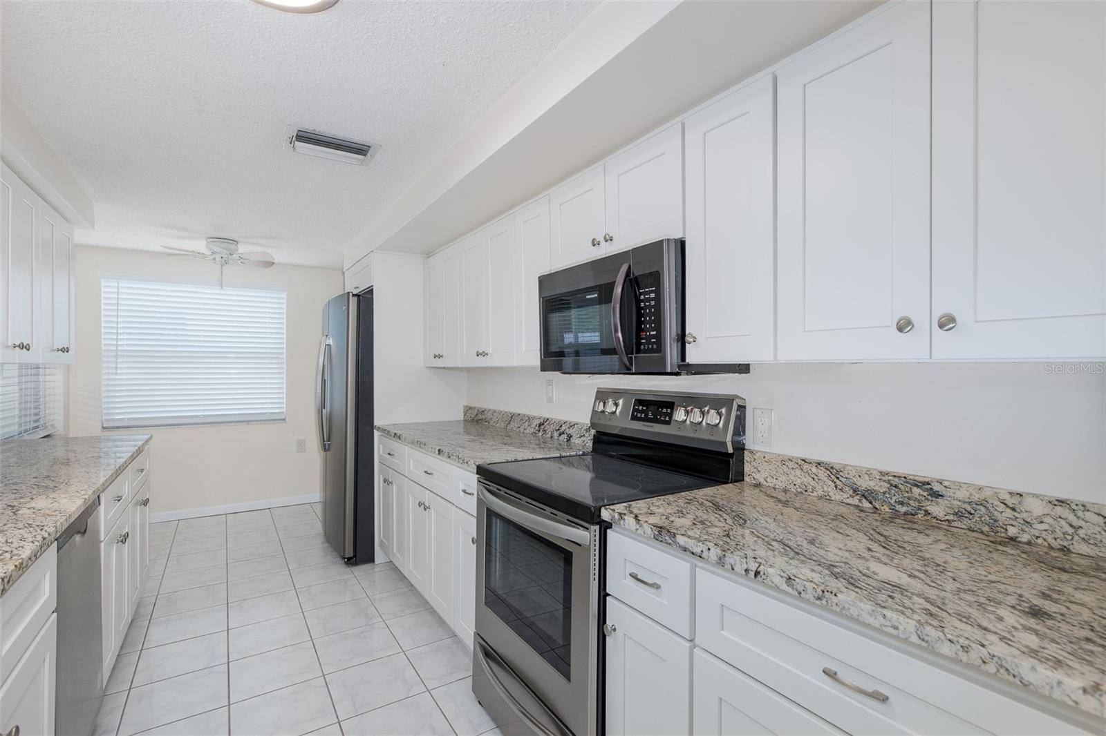 1148 FERNWOOD DR, Holiday, FL 34690