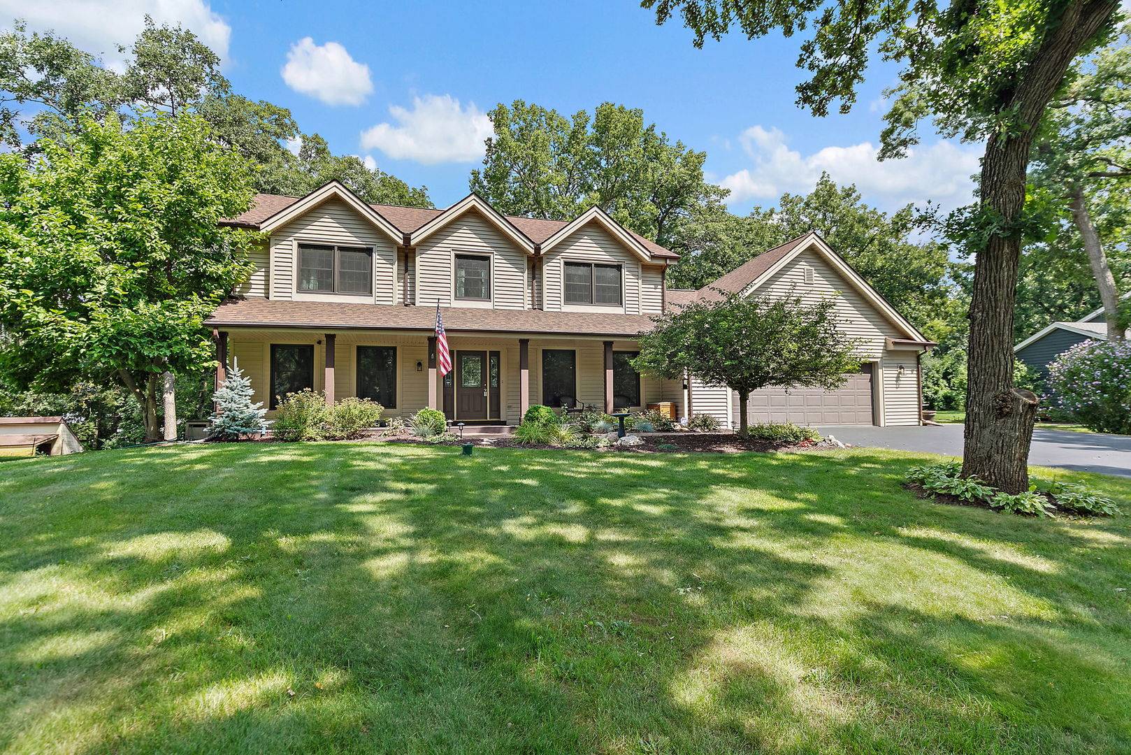 7797 NORTH GATE RD, Roscoe, IL 61073