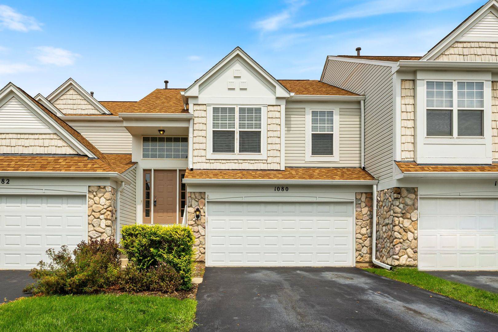 1080 Delta DR #1080, Elgin, IL 60123