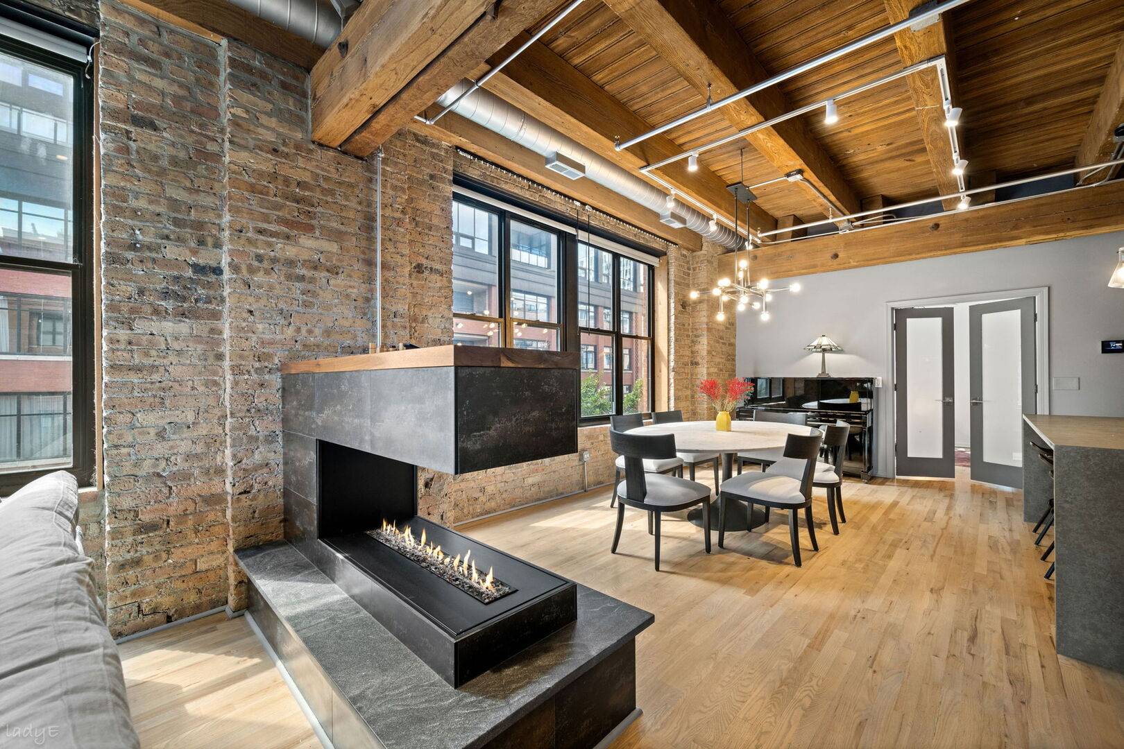 520 W Huron ST #412, Chicago, IL 60654
