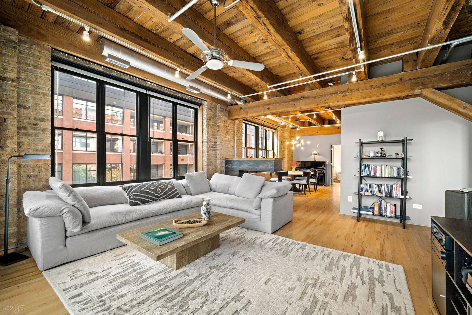 520 W Huron ST #412, Chicago, IL 60654