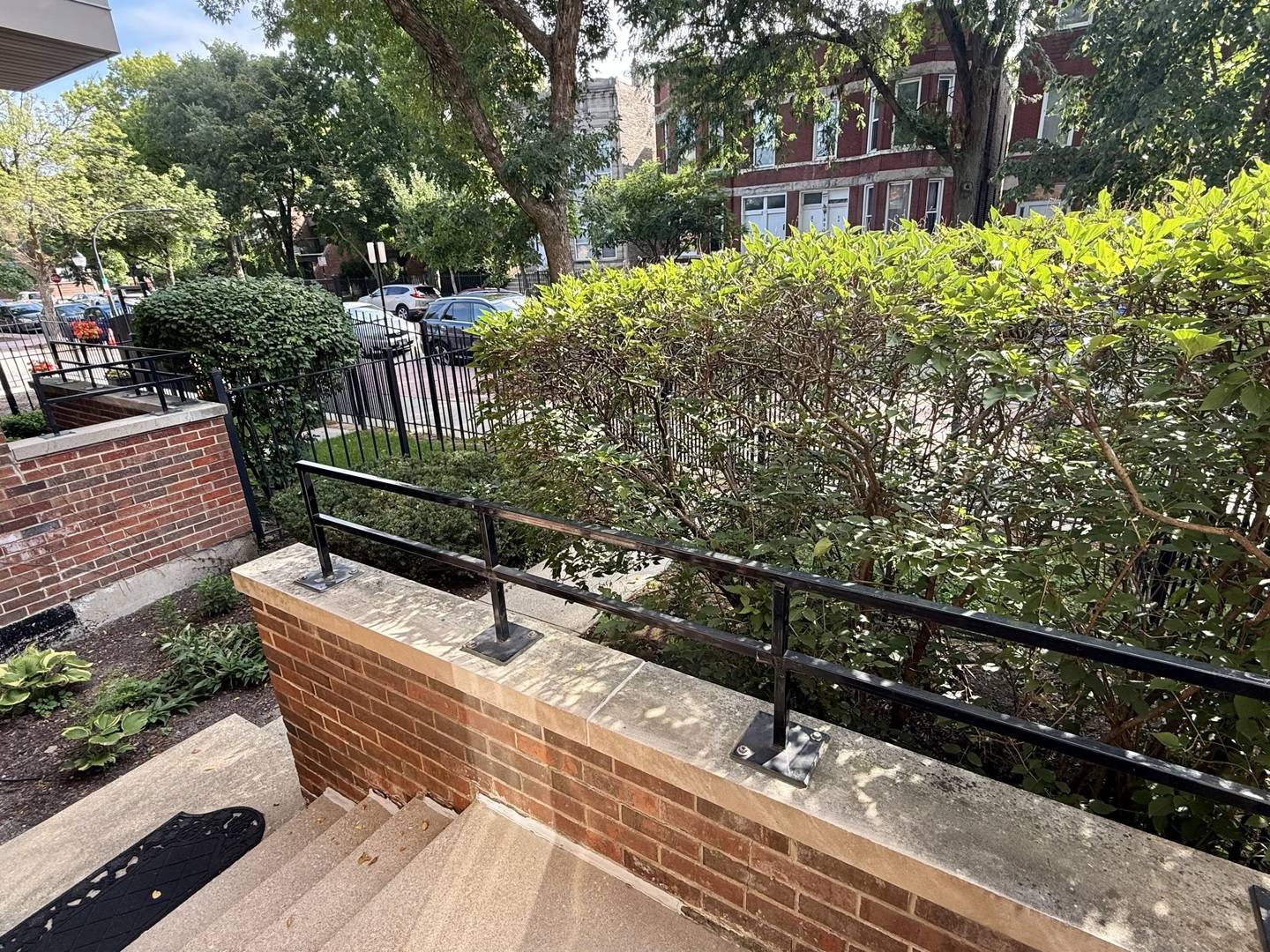 816 S Laflin ST, Chicago, IL 60607