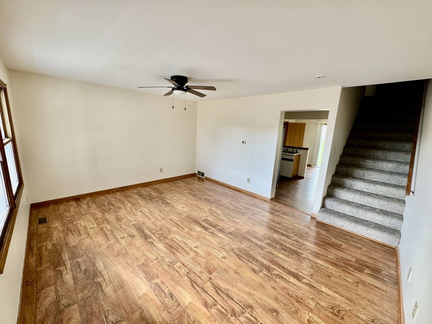 1383 Moluf ST, Dekalb, IL 60115