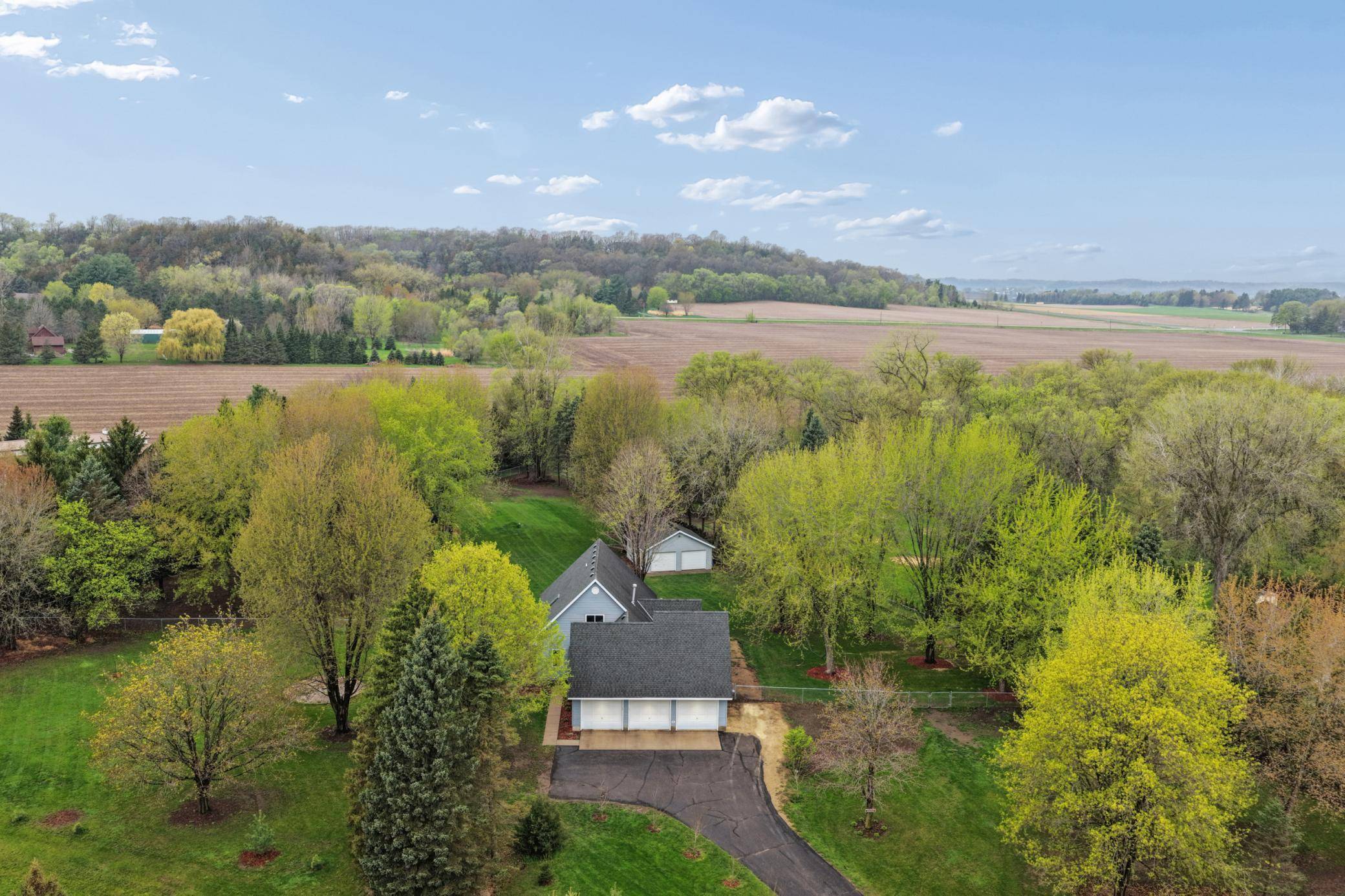 W10446 880th AVE, River Falls, WI 54022