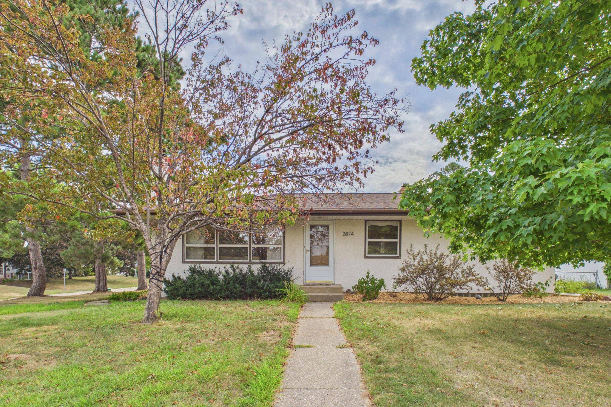 2874 Virginia AVE, Roseville, MN 55113