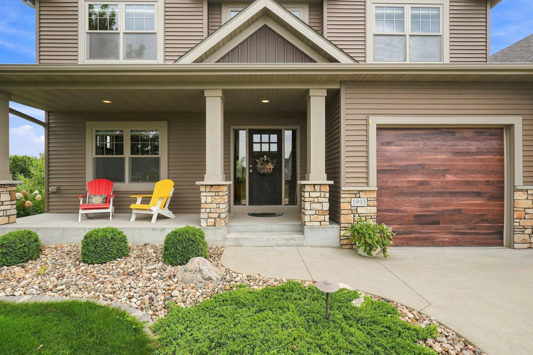 1993 Kerry DR NE, Rochester, MN 55906