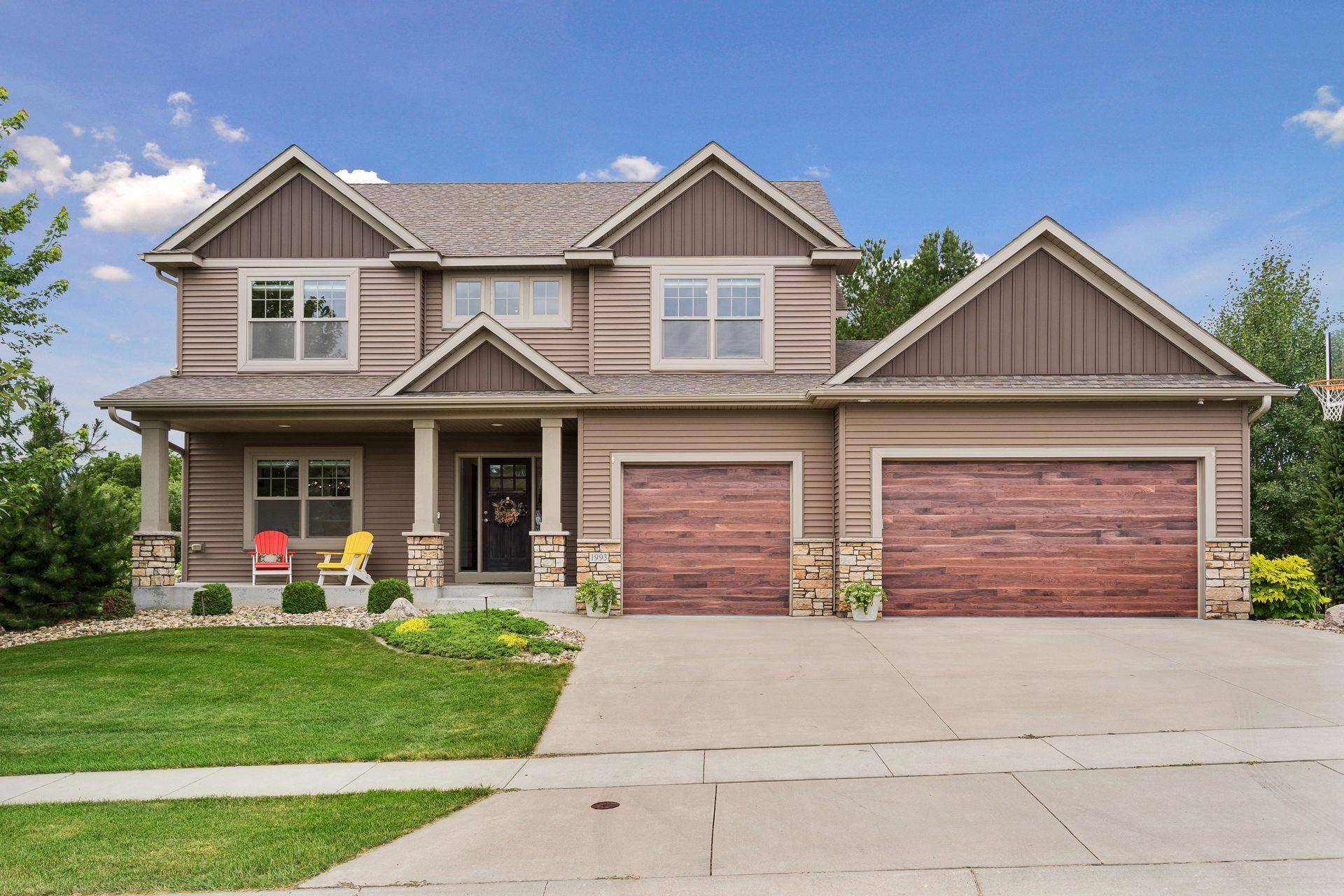 1993 Kerry DR NE, Rochester, MN 55906