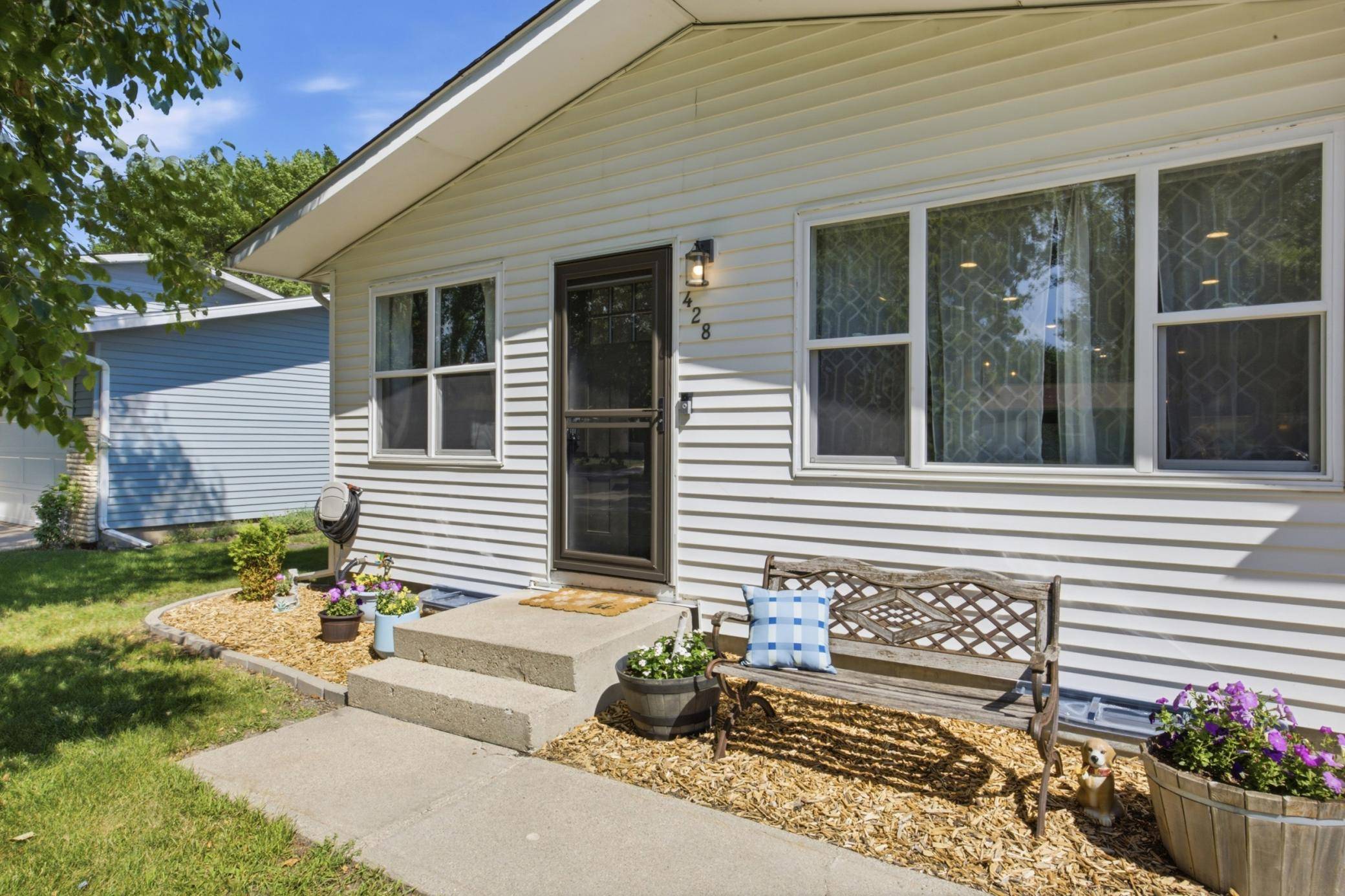 428 Brook AVE, Moorhead, MN 56560