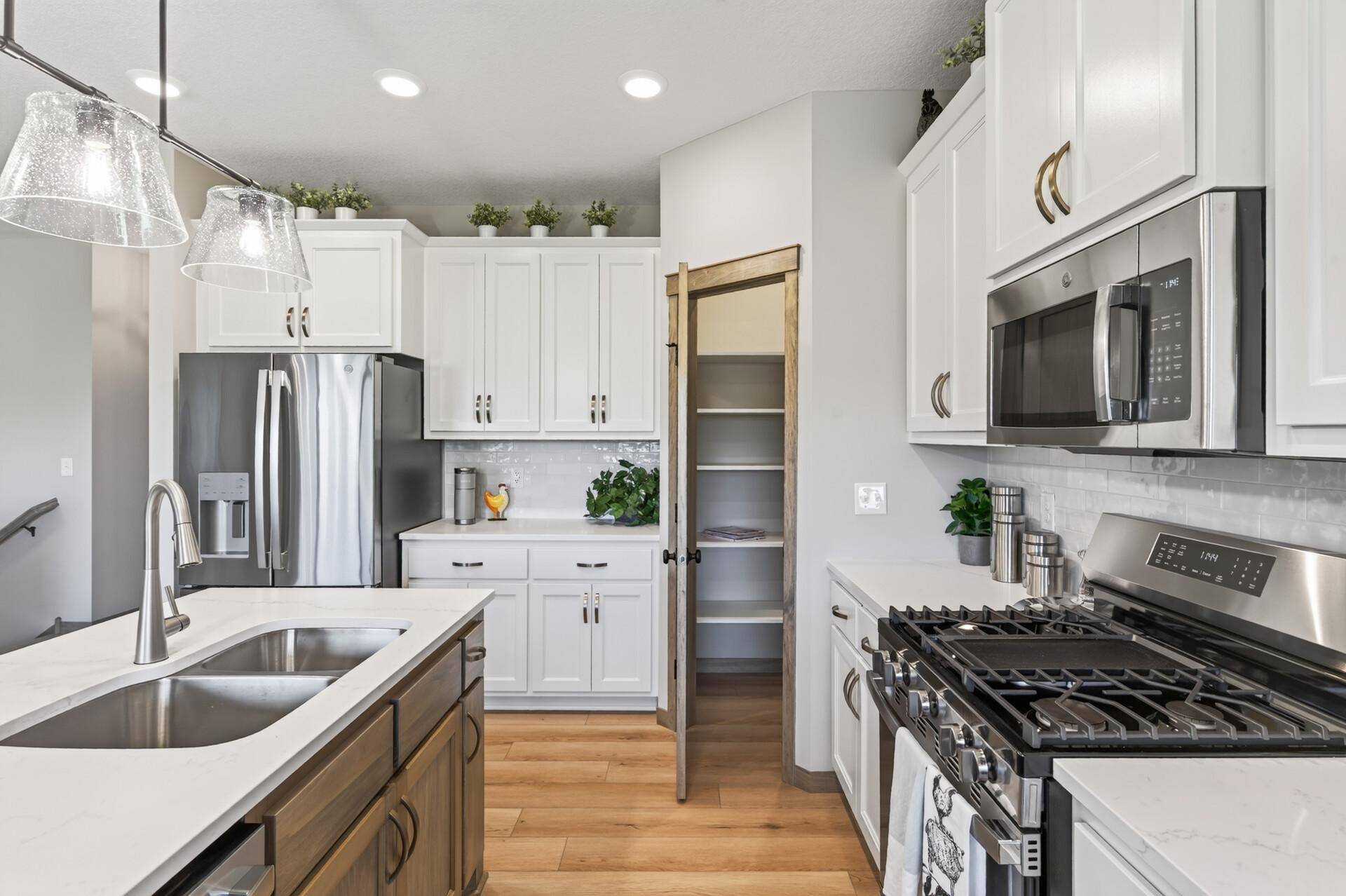 13085 11th AVE S, Zimmerman, MN 55398