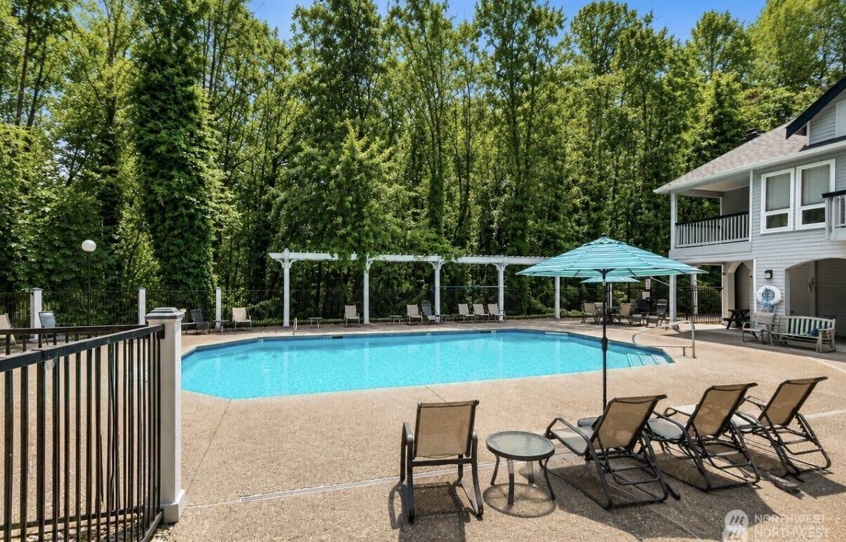 33020 10th AVE SW #S303, Federal Way, WA 98023