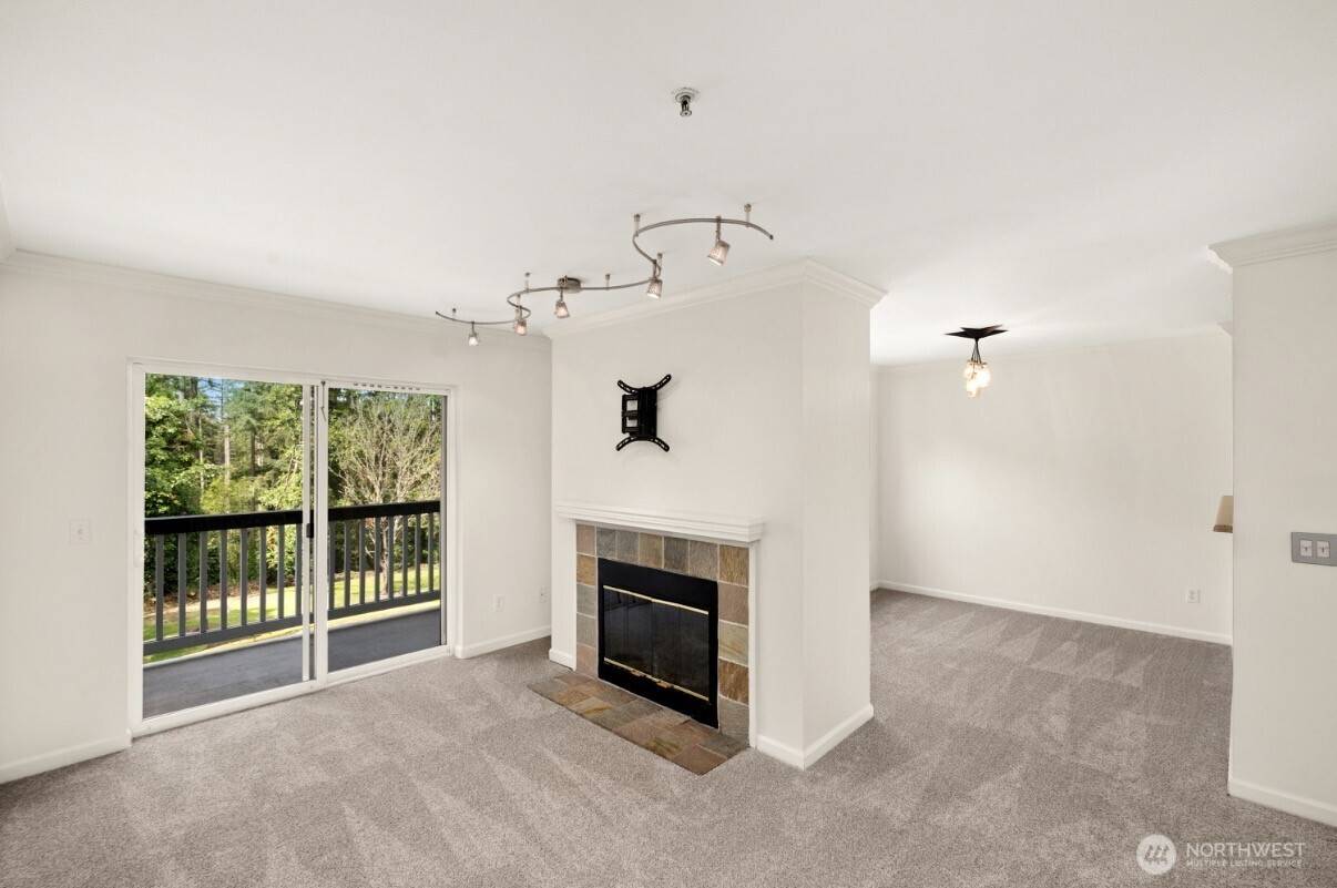 33020 10th AVE SW #S303, Federal Way, WA 98023