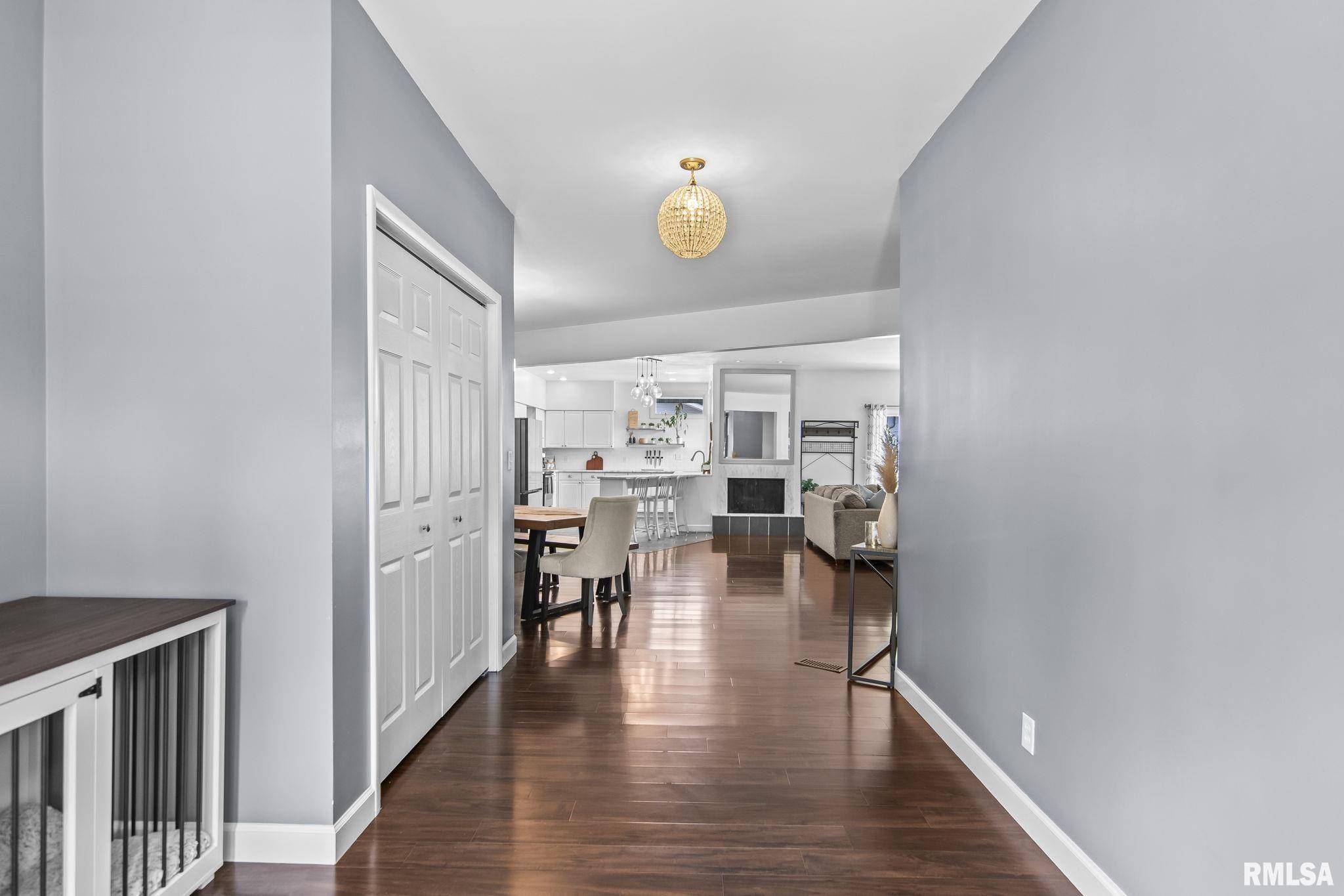2001 CREIGHTON RD, Springfield, IL 62703