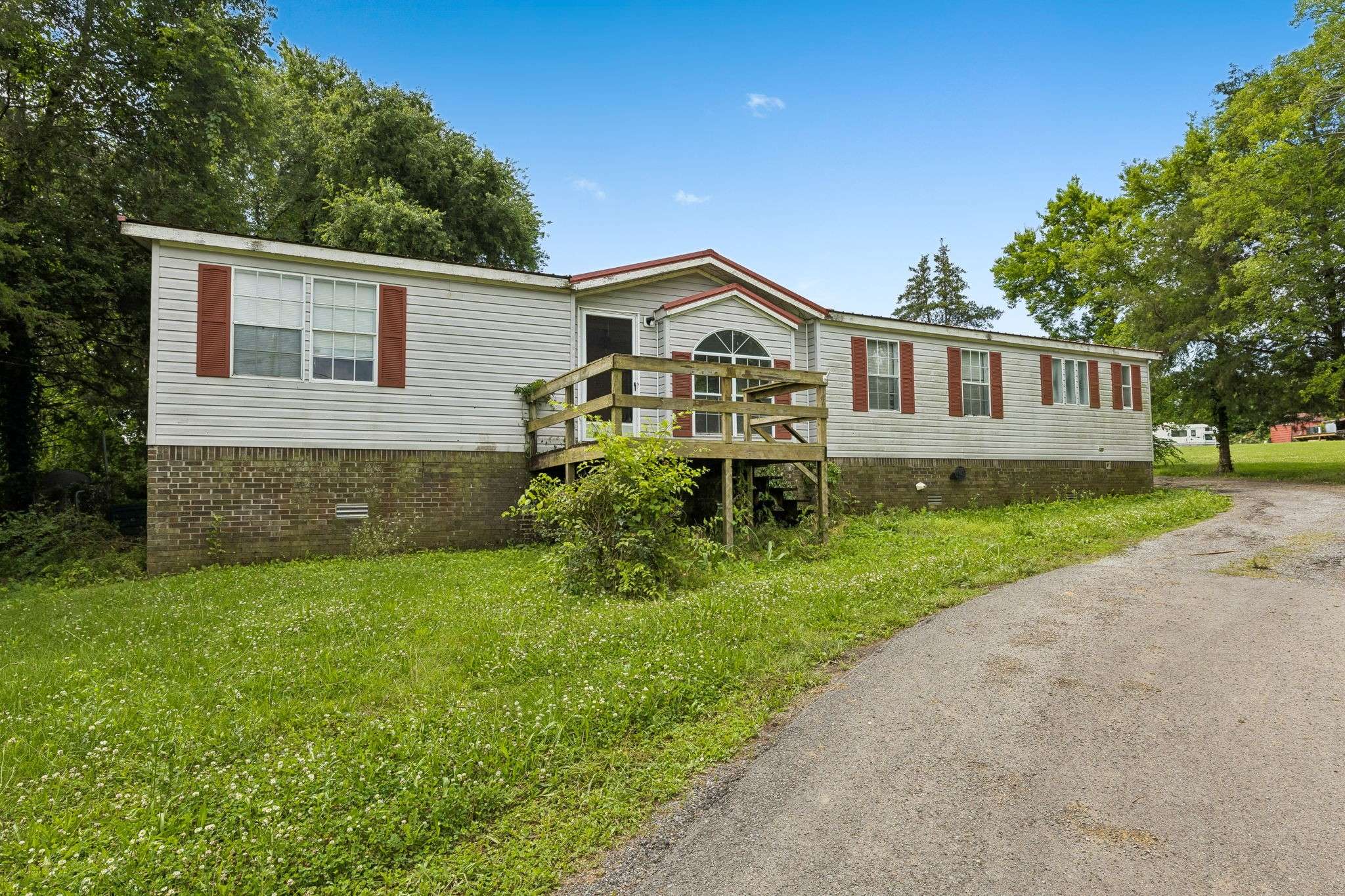 19 Clark Mill Rd, Fayetteville, TN 37334