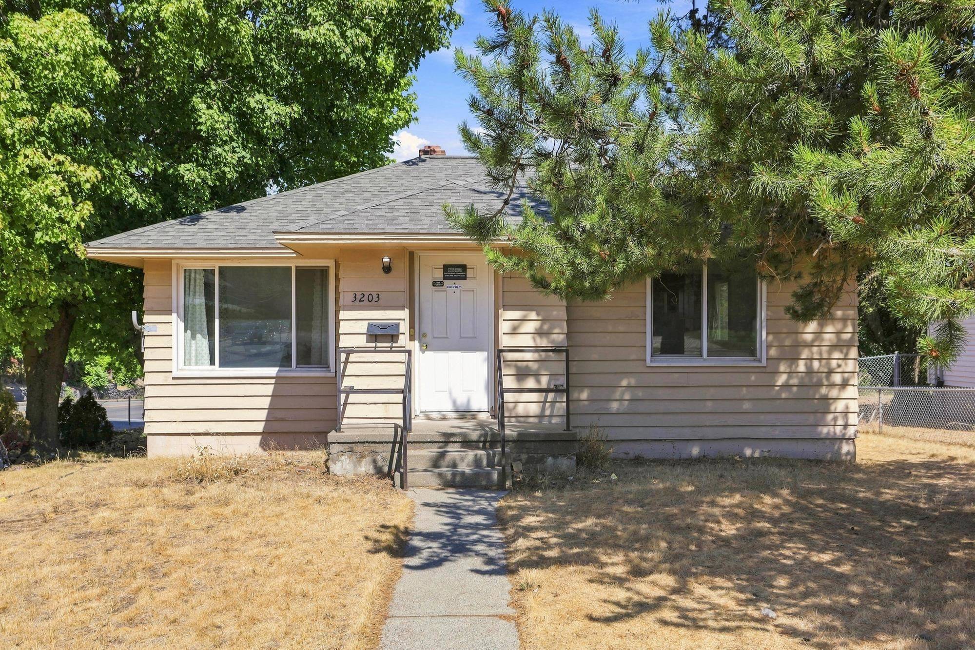 3203 E 19th Ave, Spokane, WA 99223