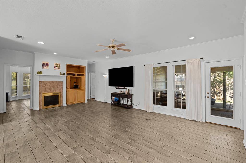 11832 Ferndale Lane, Fort Worth, TX 76008