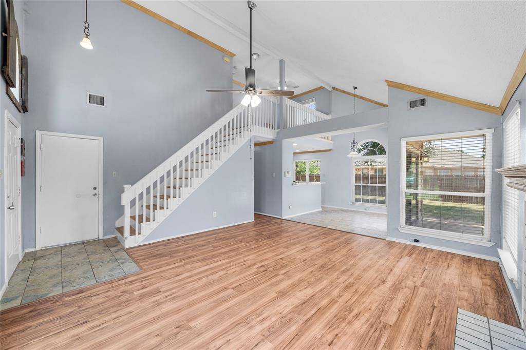 6315 Fairlane Drive, Arlington, TX 76001