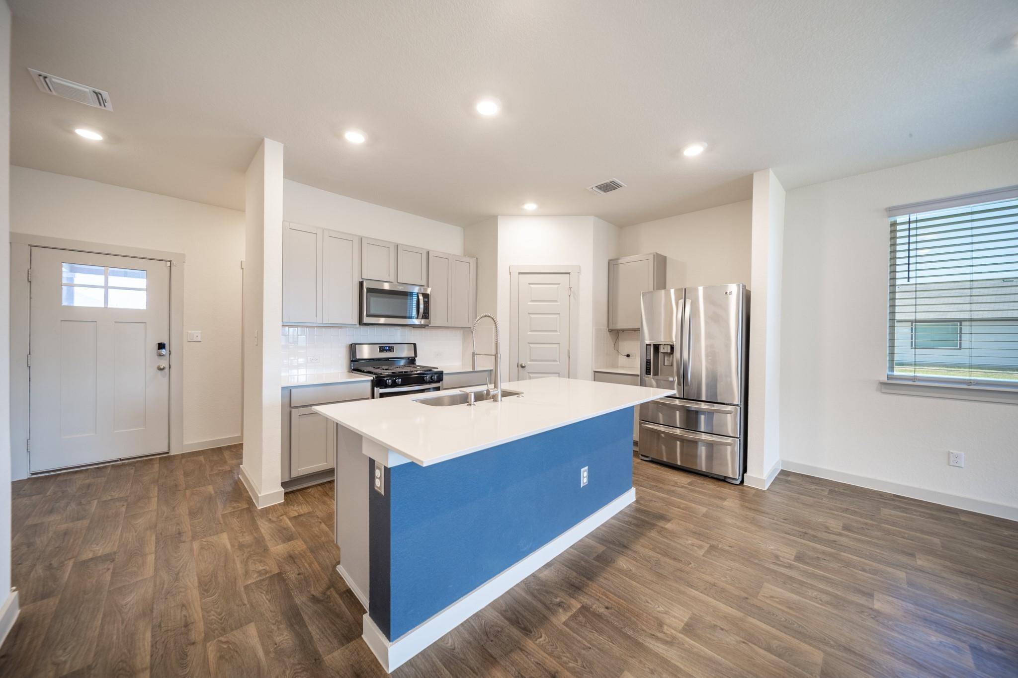 119 Big Cypress Bayou RD, Hutto, TX 78634