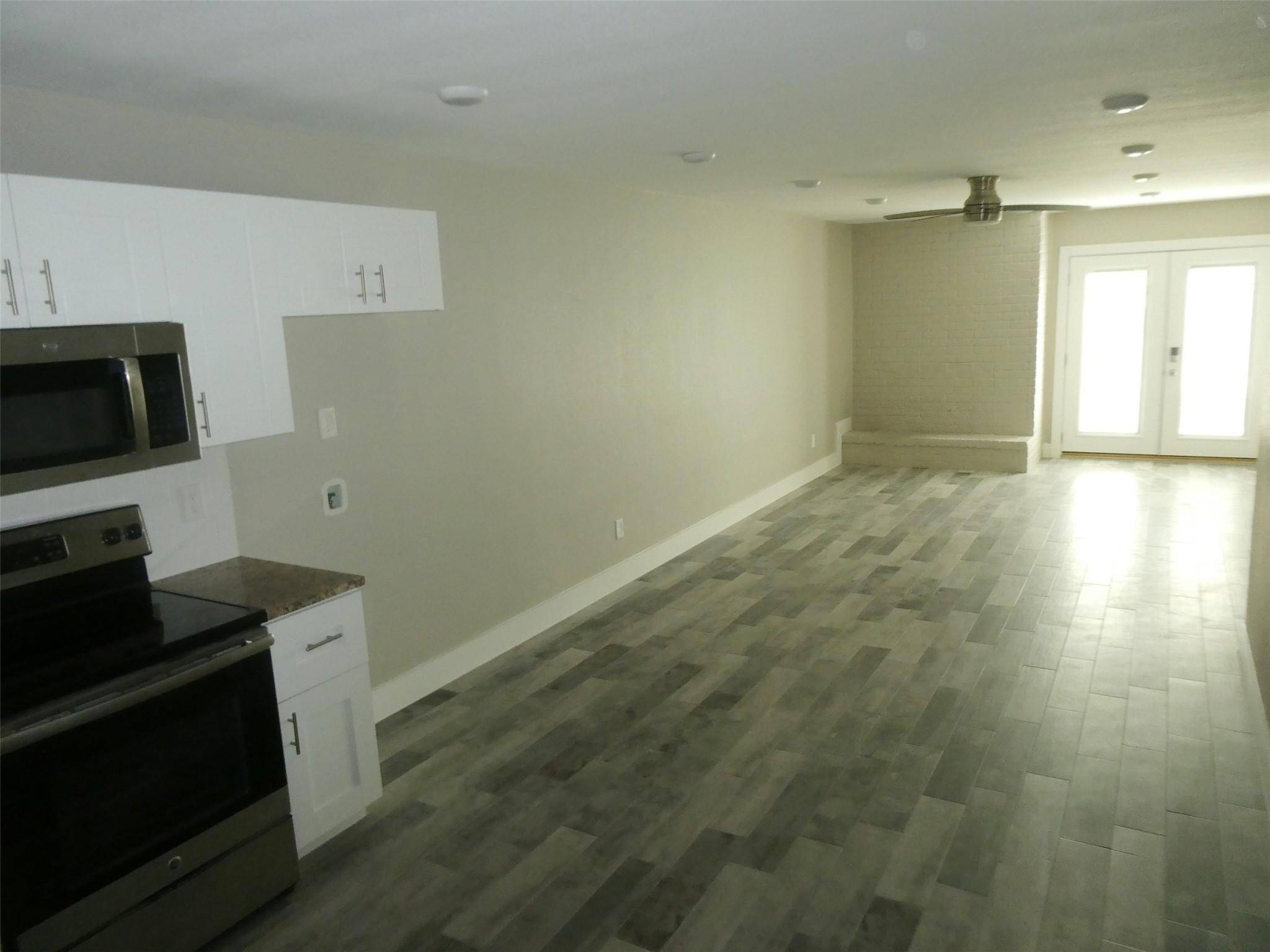 909 REINLI ST #133, Austin, TX 78751