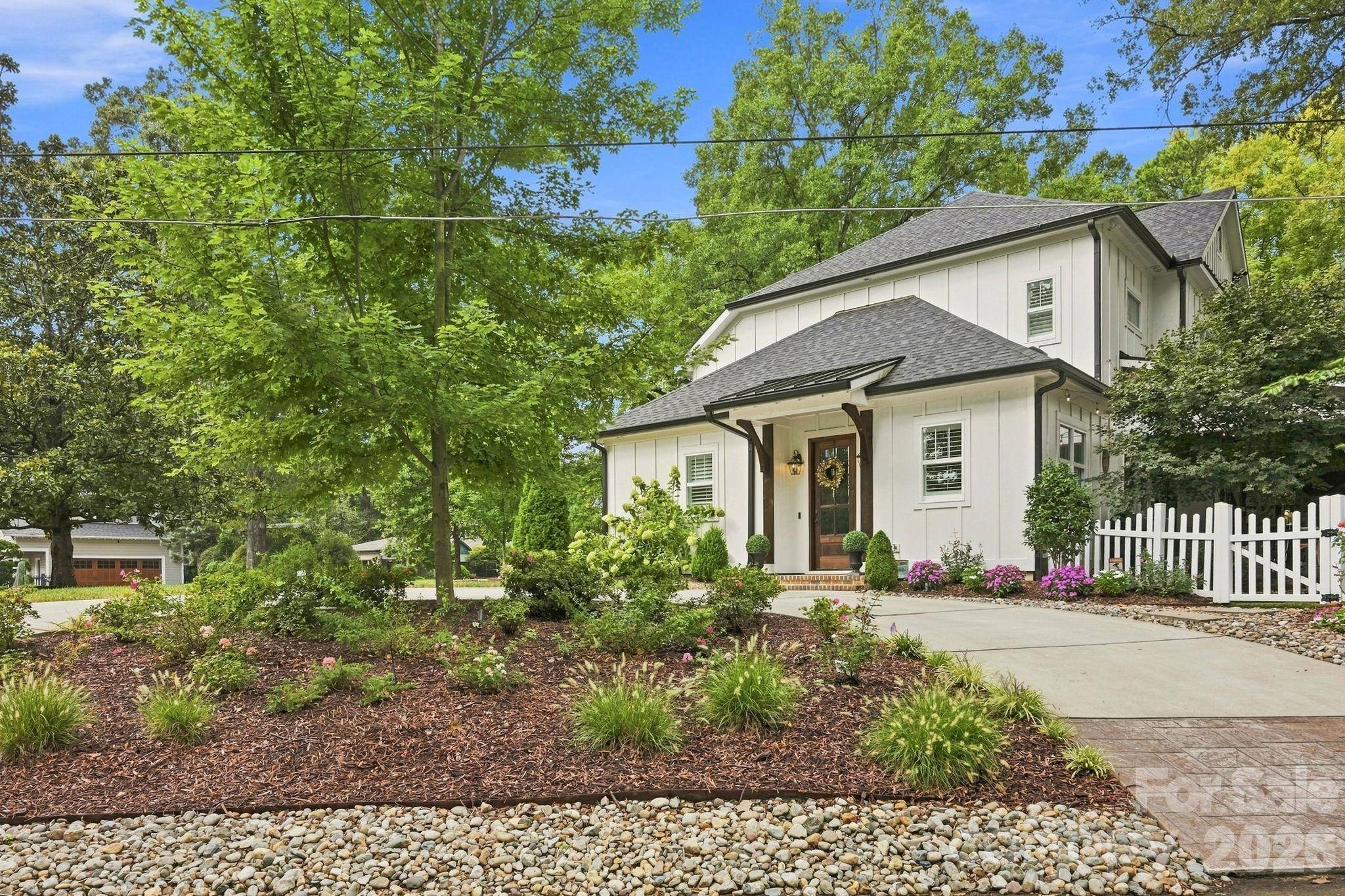 3135 E Ford RD, Charlotte, NC 28205