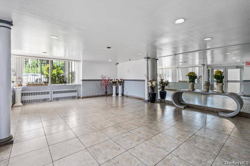 3425 150th Street #1J, Flushing, NY 11354